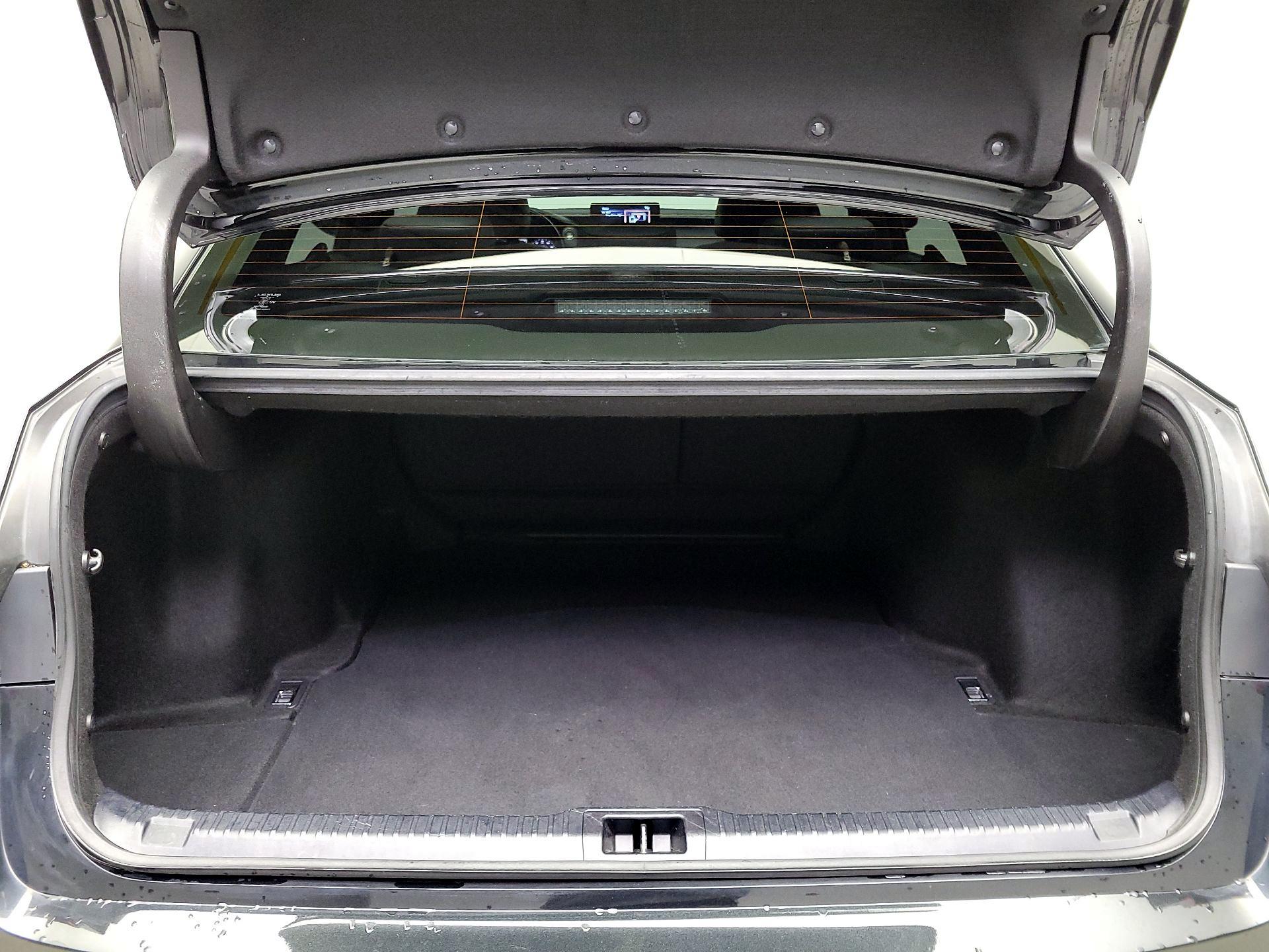 Thumbnail: 2021 Lexus IS - 20