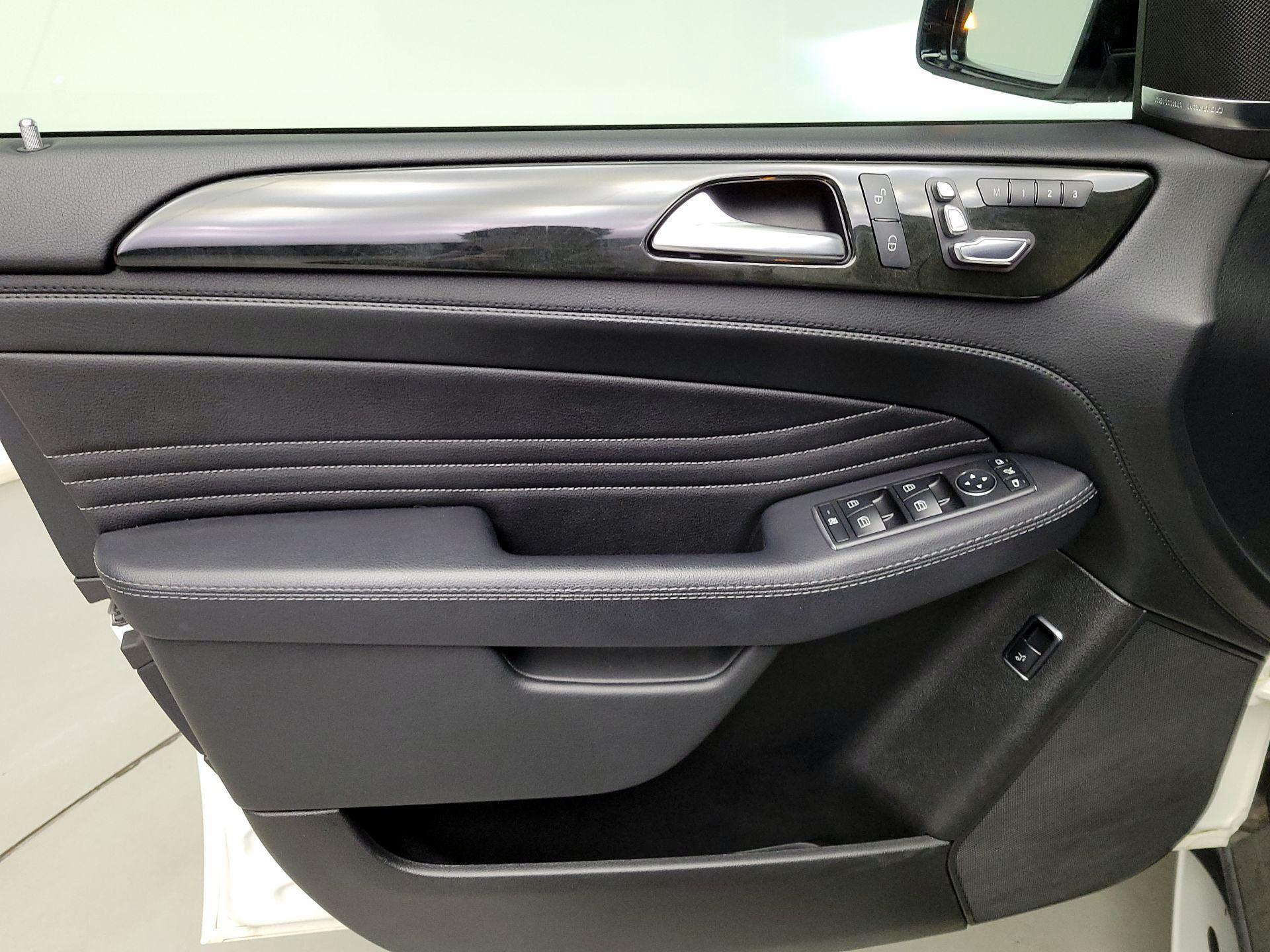 Thumbnail: 2019 Mercedes-Benz GLE - 12