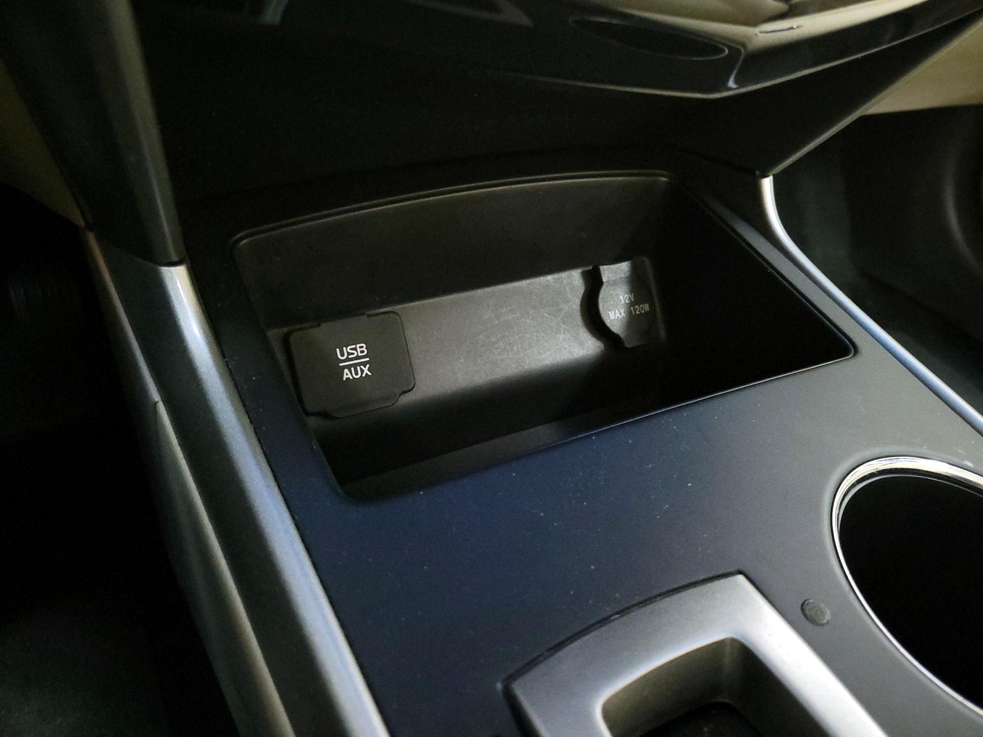 Thumbnail: 2015 Nissan Altima - 18