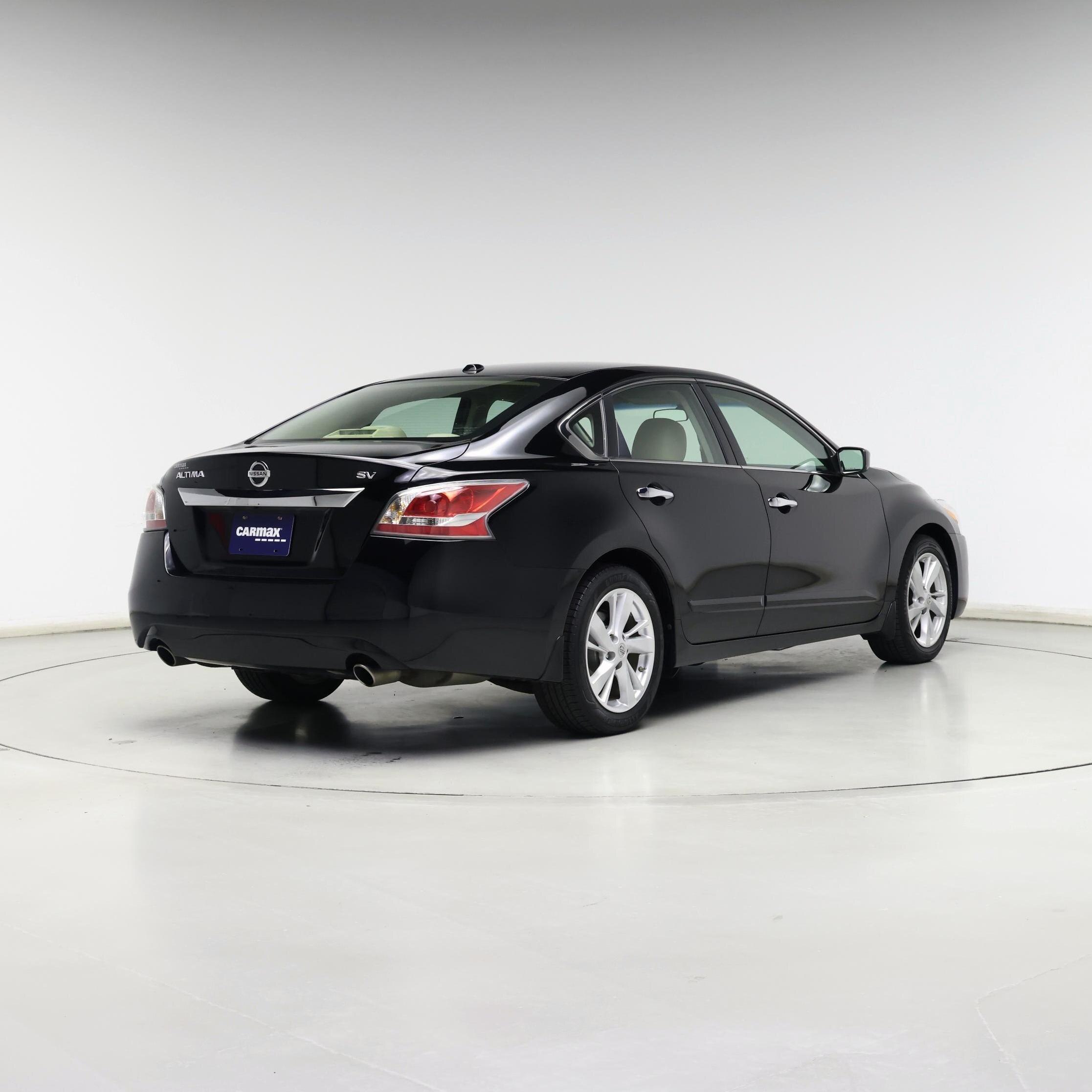 Thumbnail: 2015 Nissan Altima - 8