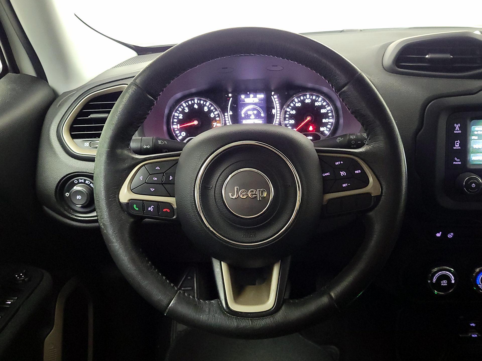 Thumbnail: 2016 Jeep Renegade - 10