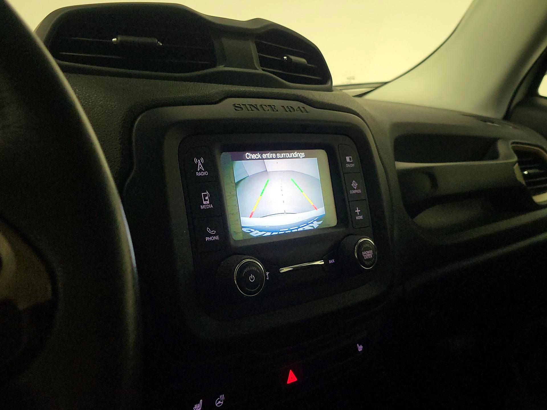 Thumbnail: 2016 Jeep Renegade - 14