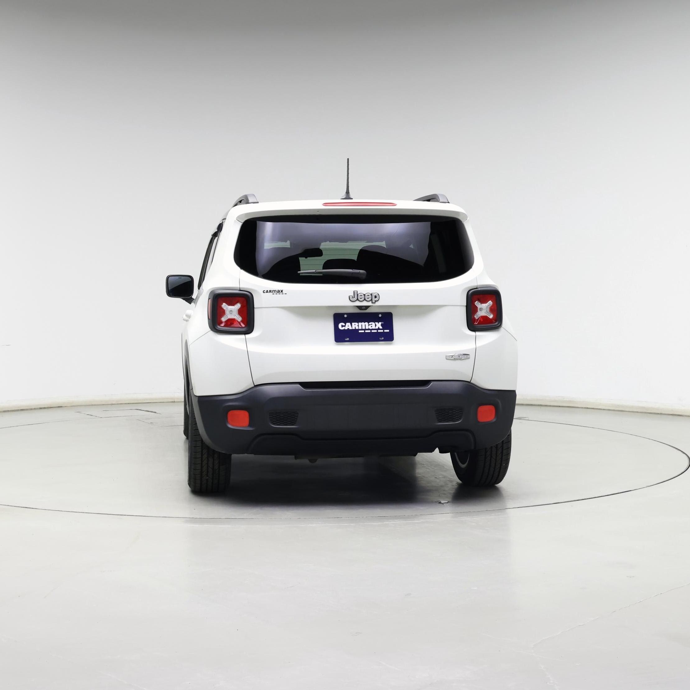 Thumbnail: 2016 Jeep Renegade - 6