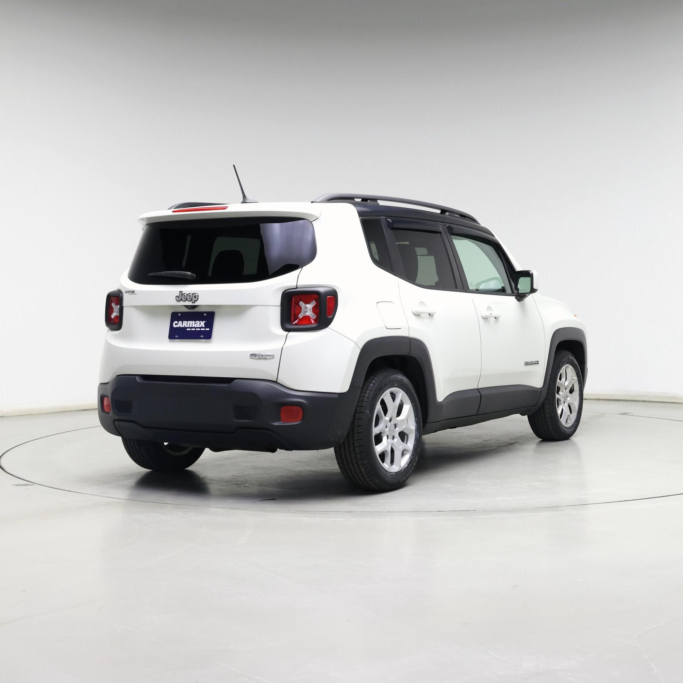 Thumbnail: 2016 Jeep Renegade - 8