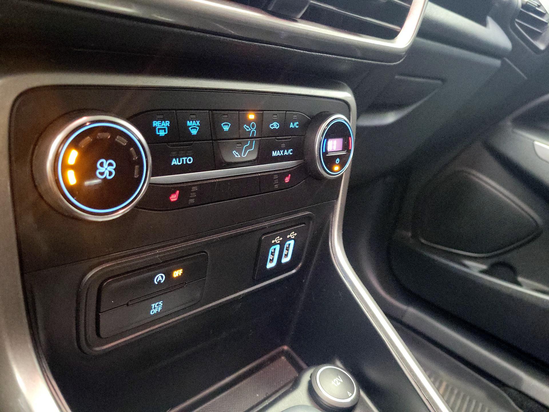 Thumbnail: 2021 Ford EcoSport - 17