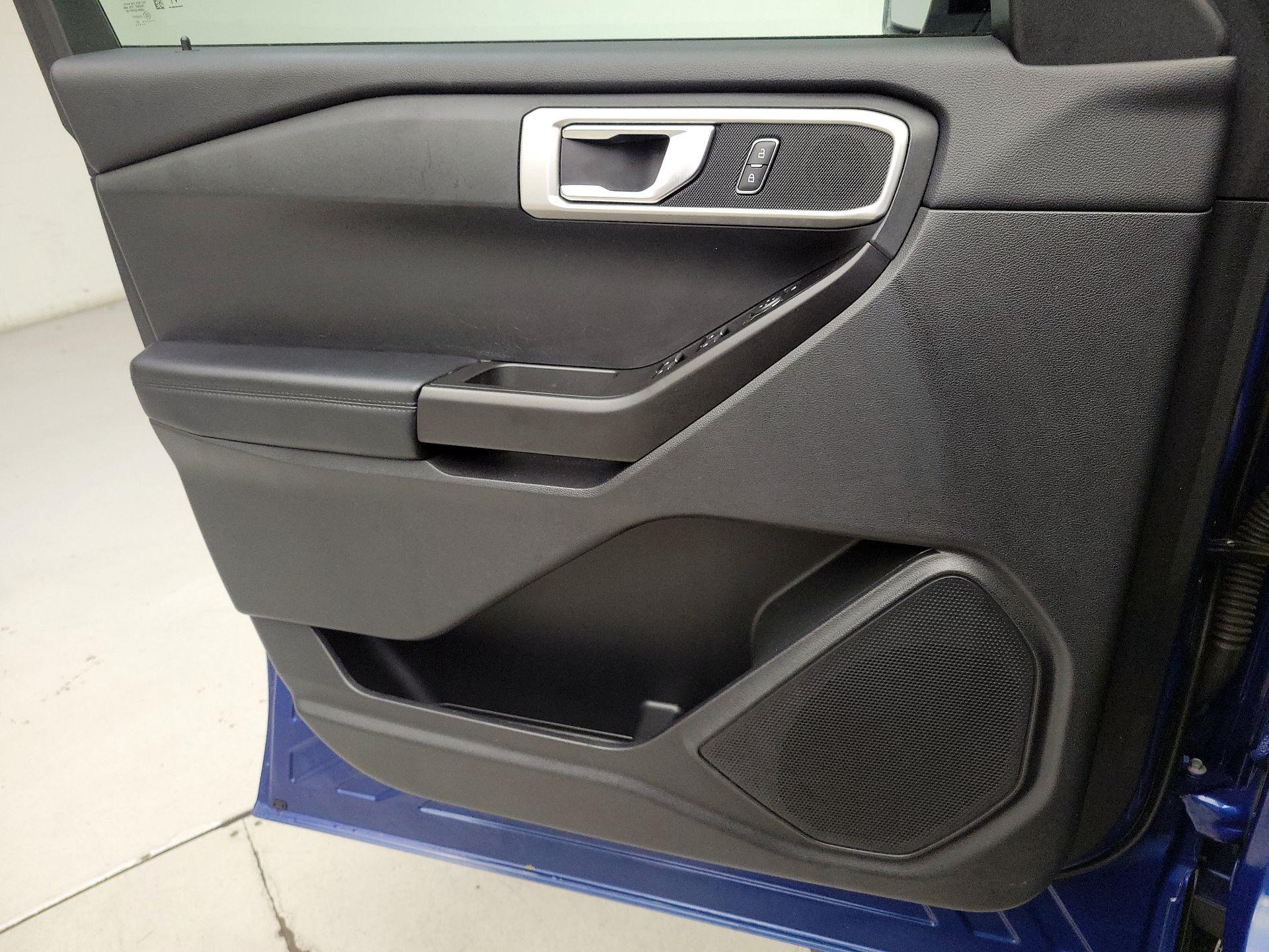 Thumbnail: 2022 Ford Explorer - 12