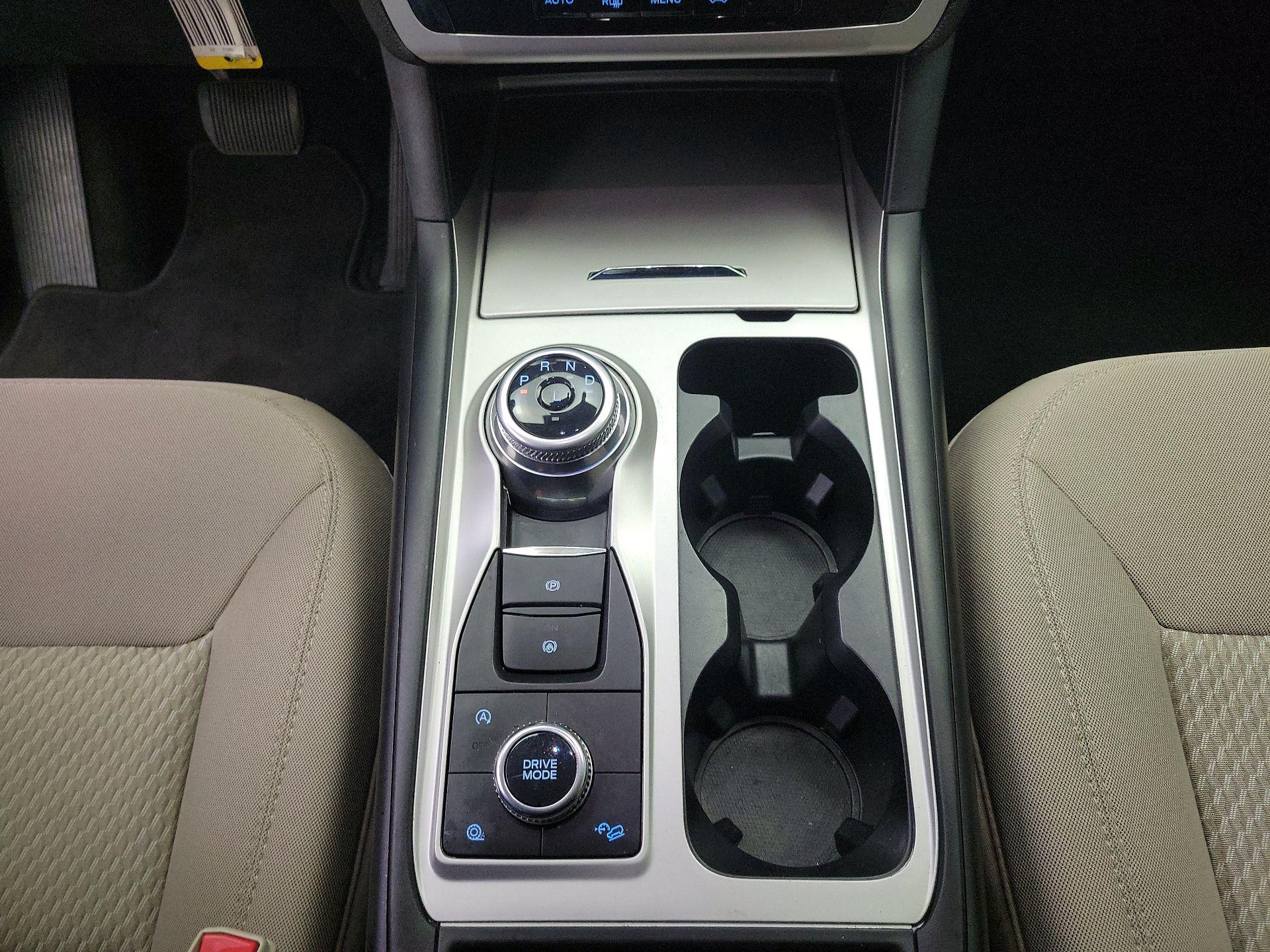 Thumbnail: 2022 Ford Explorer - 17