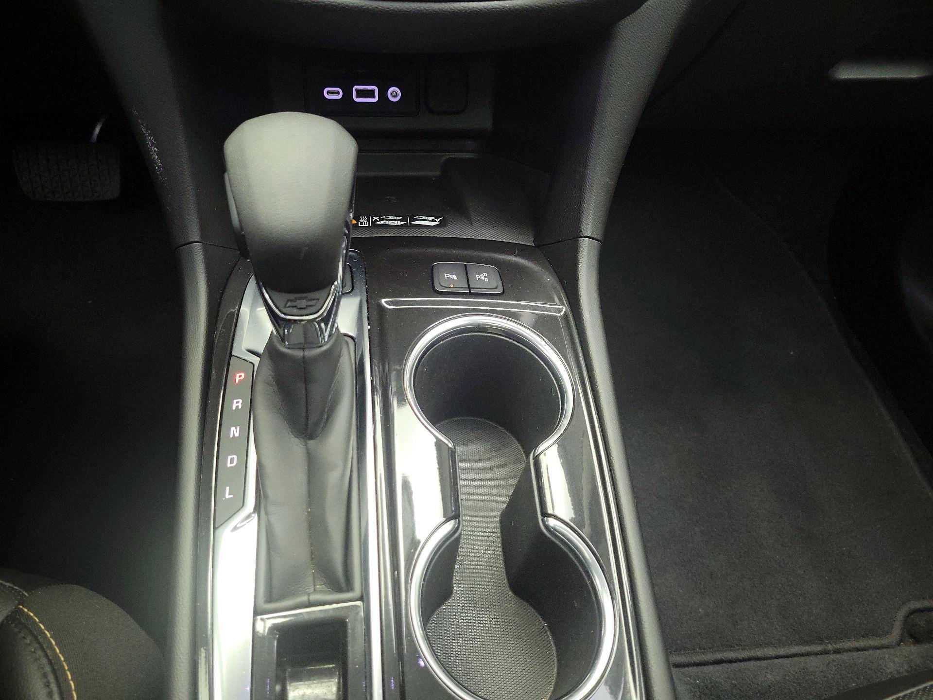 Thumbnail: 2022 Chevrolet Equinox - 18