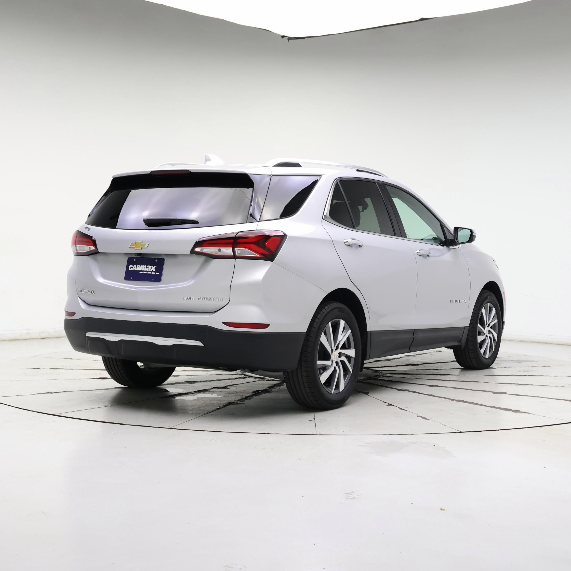 Thumbnail: 2022 Chevrolet Equinox - 8