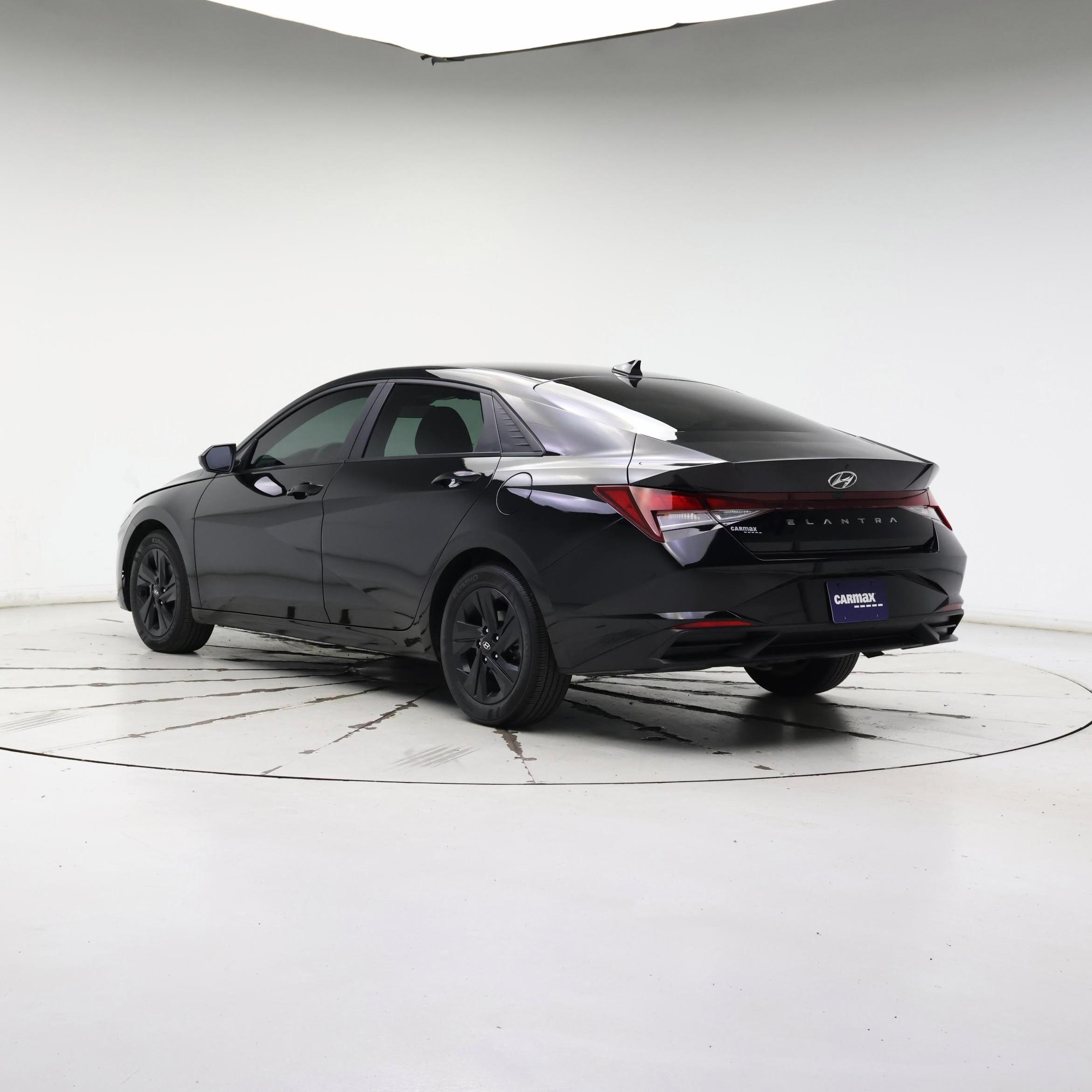 Thumbnail: 2023 Hyundai Elantra - 2