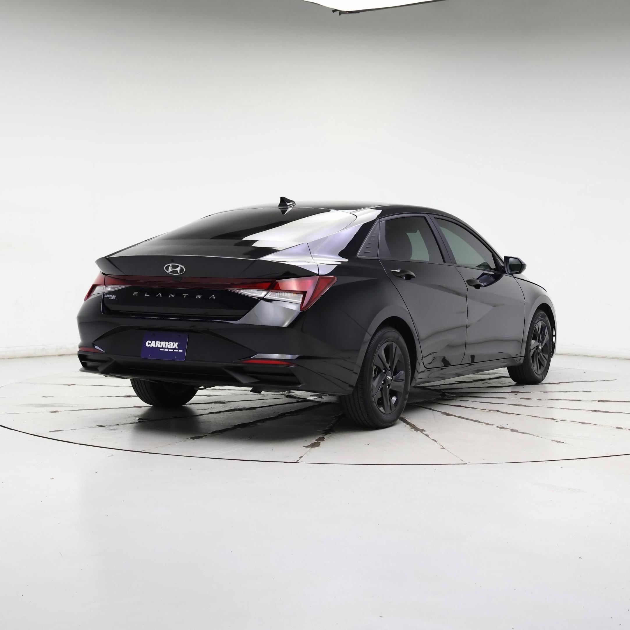 Thumbnail: 2023 Hyundai Elantra - 8