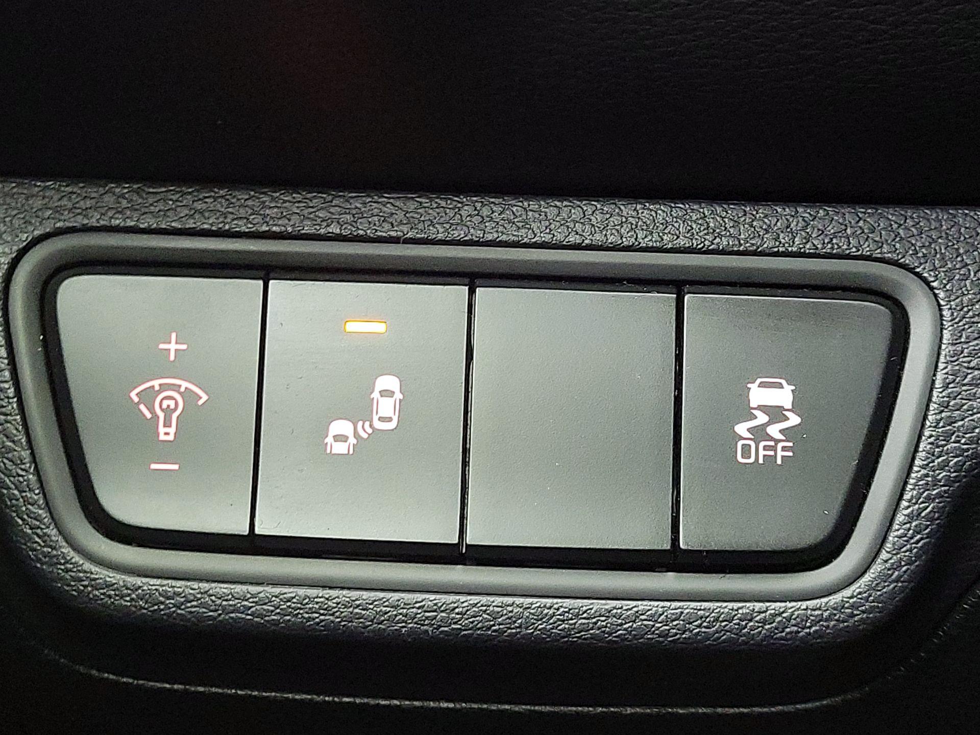 Thumbnail: 2023 Kia Forte - 13