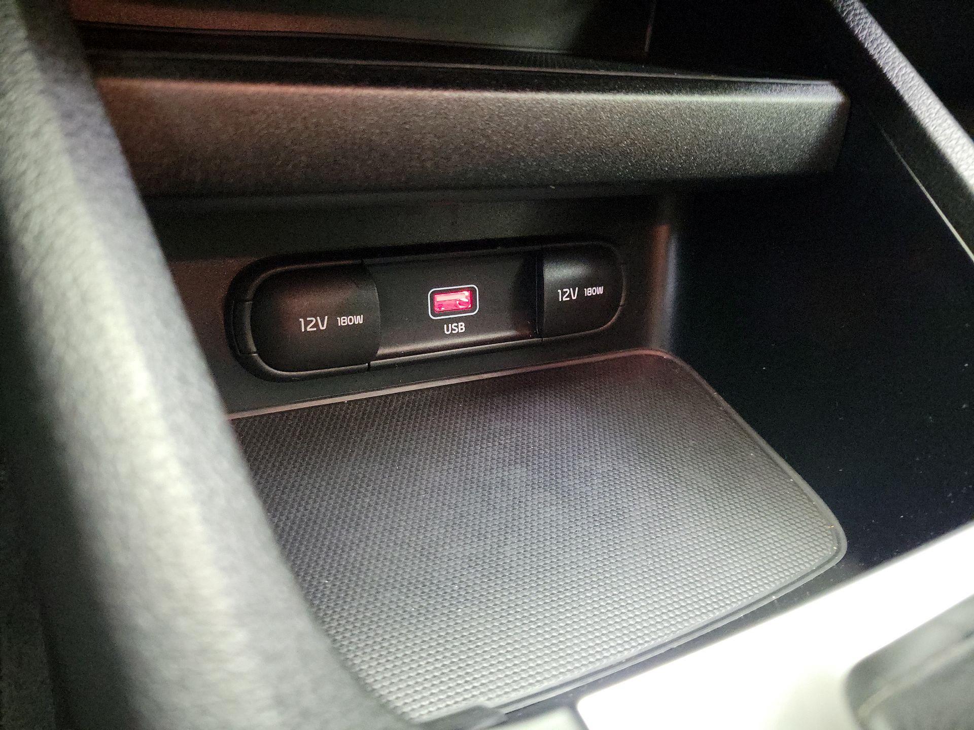 Thumbnail: 2023 Kia Forte - 18