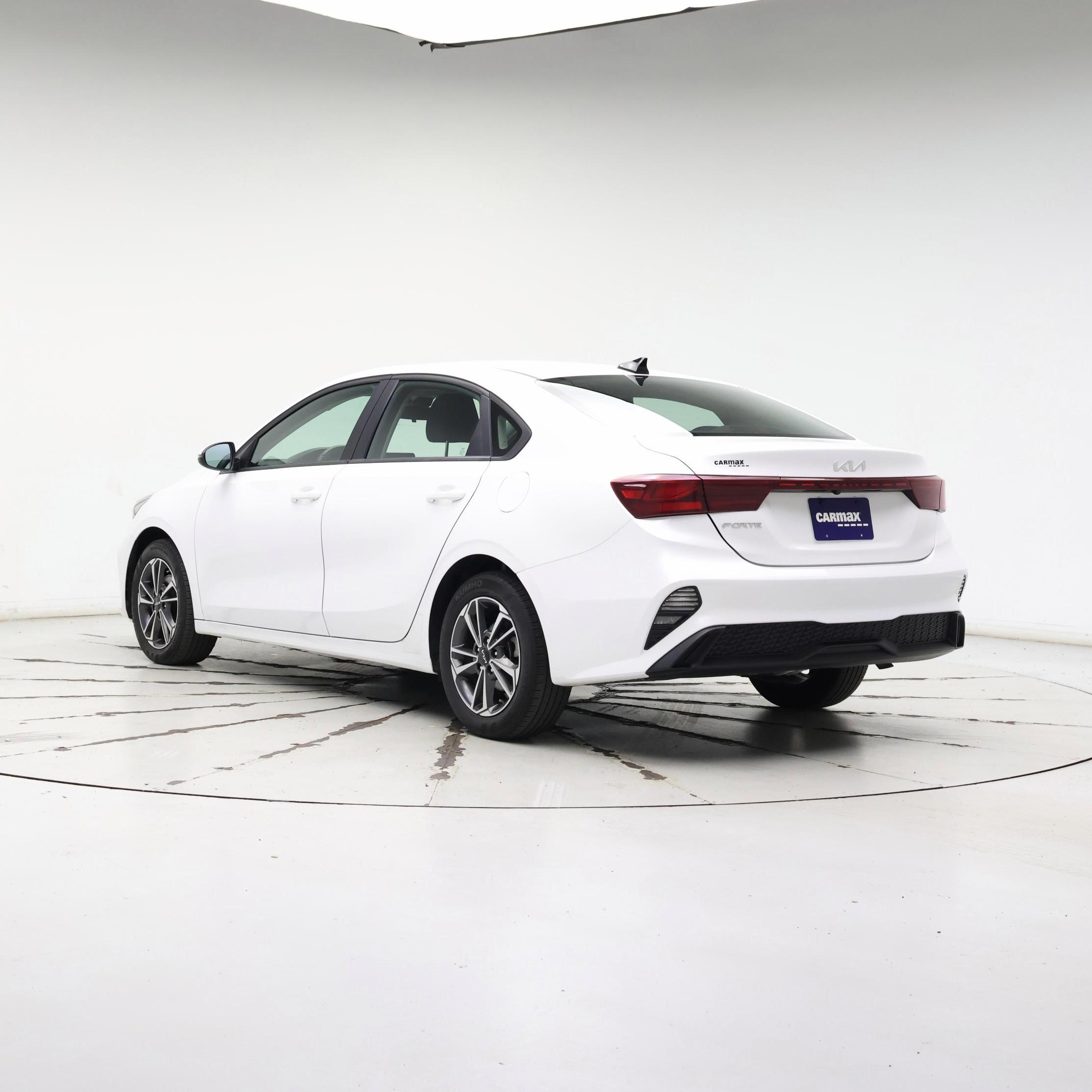 Thumbnail: 2023 Kia Forte - 2