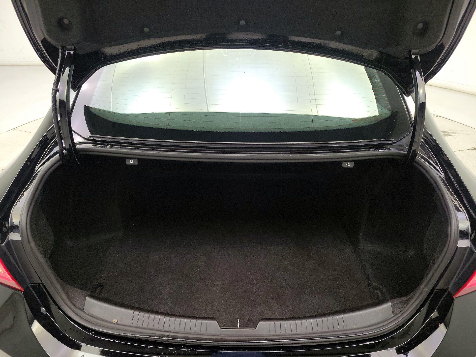 Thumbnail: 2022 Chevrolet Malibu - 20