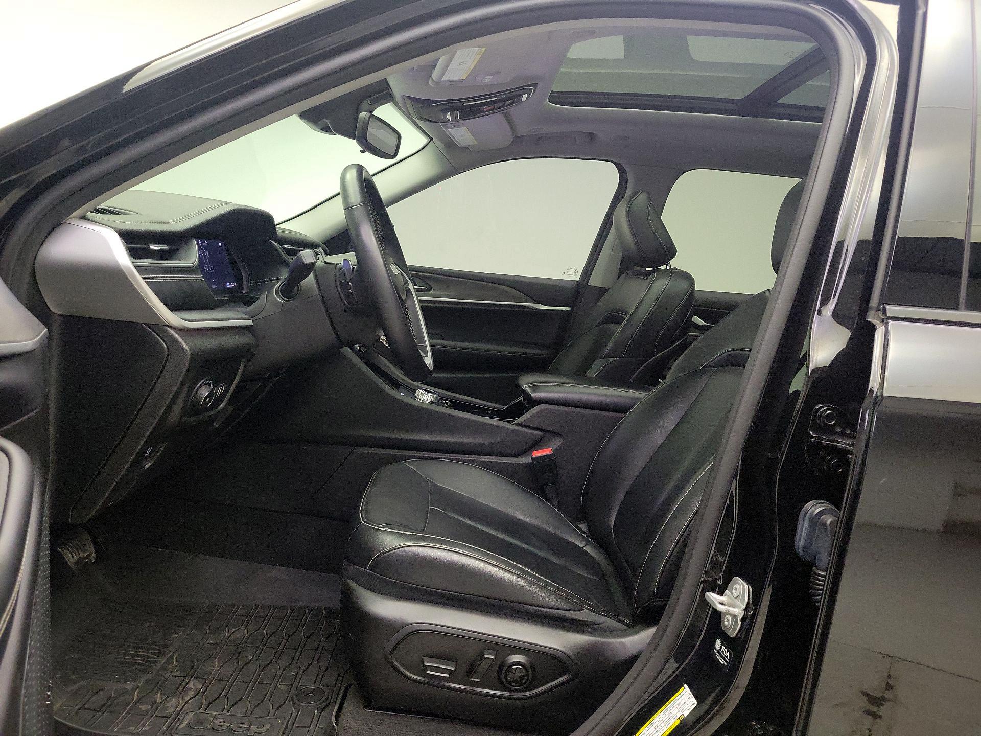 Thumbnail: 2021 Jeep Grand Cherokee L - 20