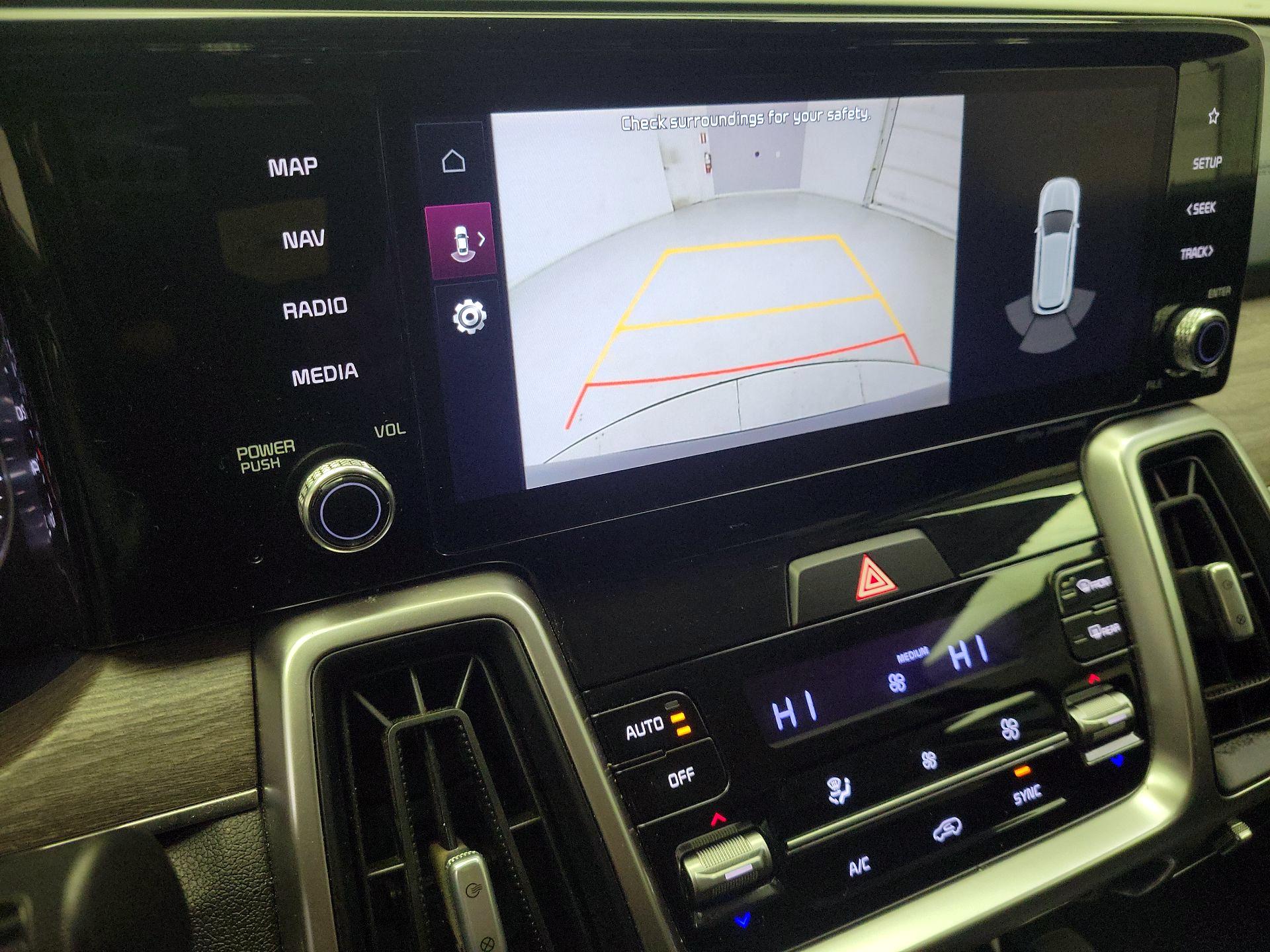 Thumbnail: 2022 Kia Sorento - 15