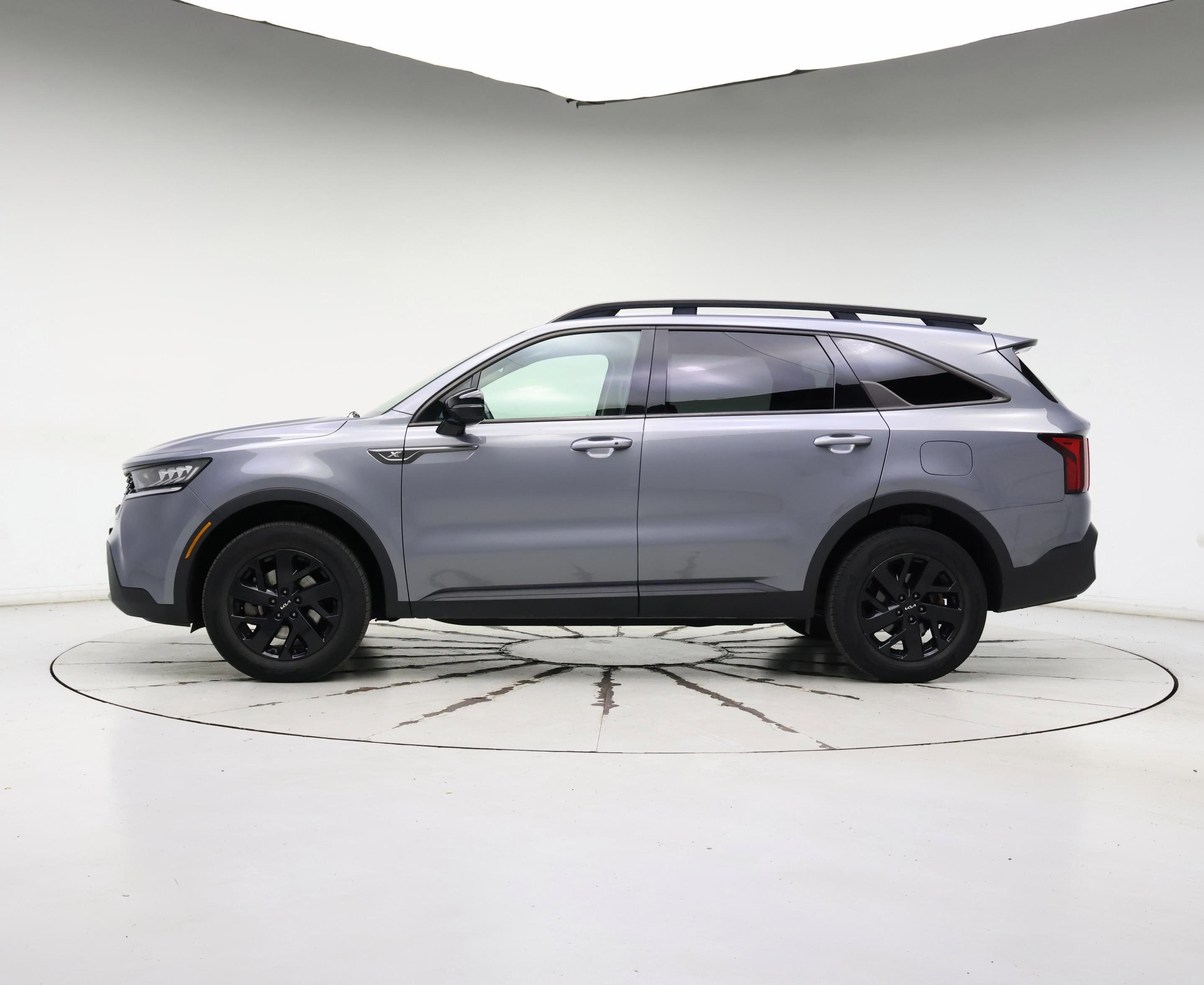 Thumbnail: 2022 Kia Sorento - 3