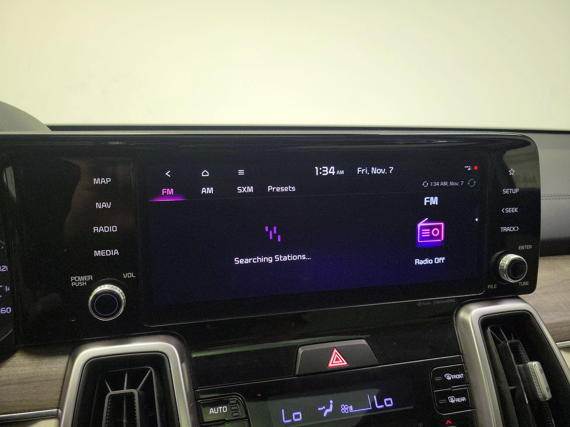 Thumbnail: 2023 Kia Sorento - 16