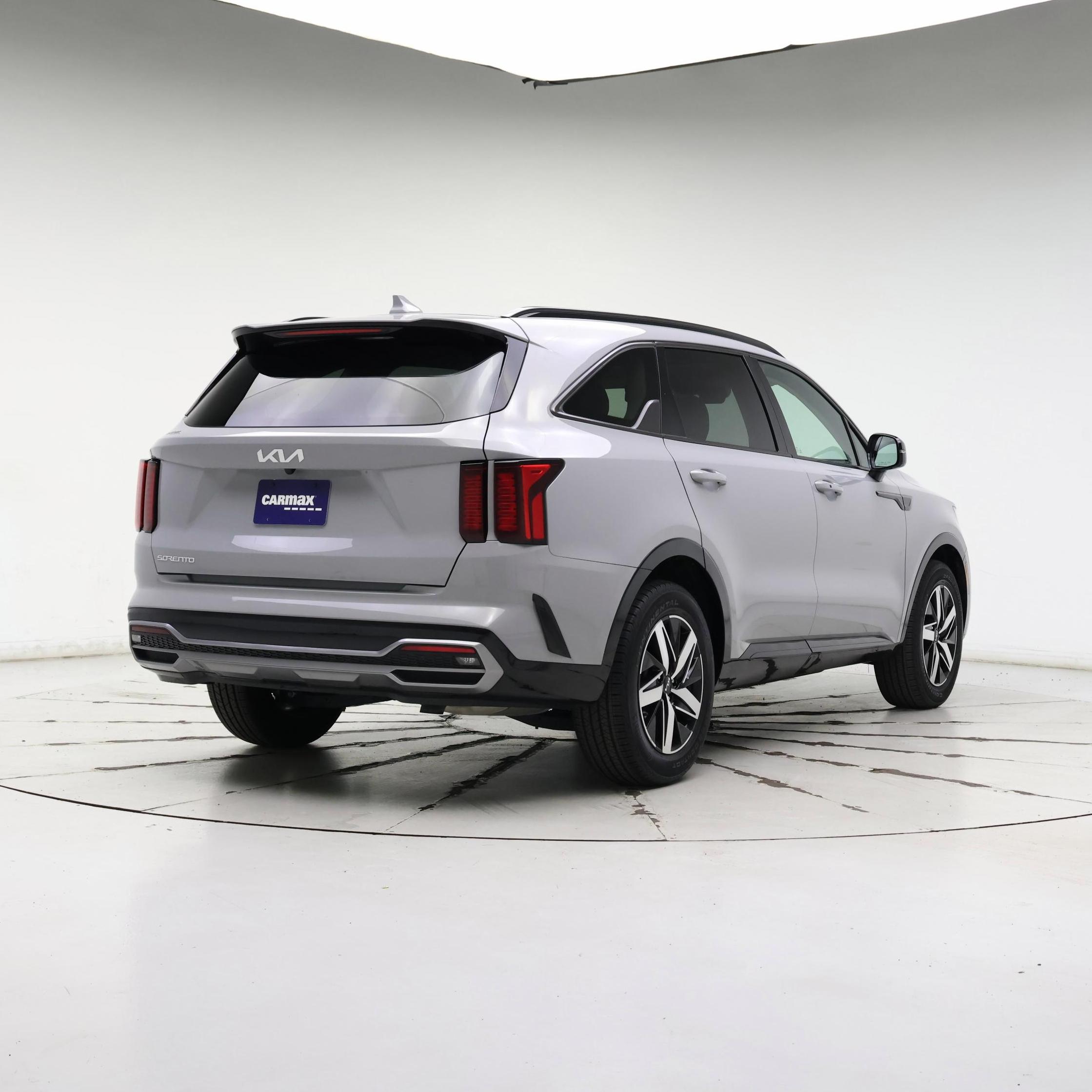 Thumbnail: 2023 Kia Sorento - 8