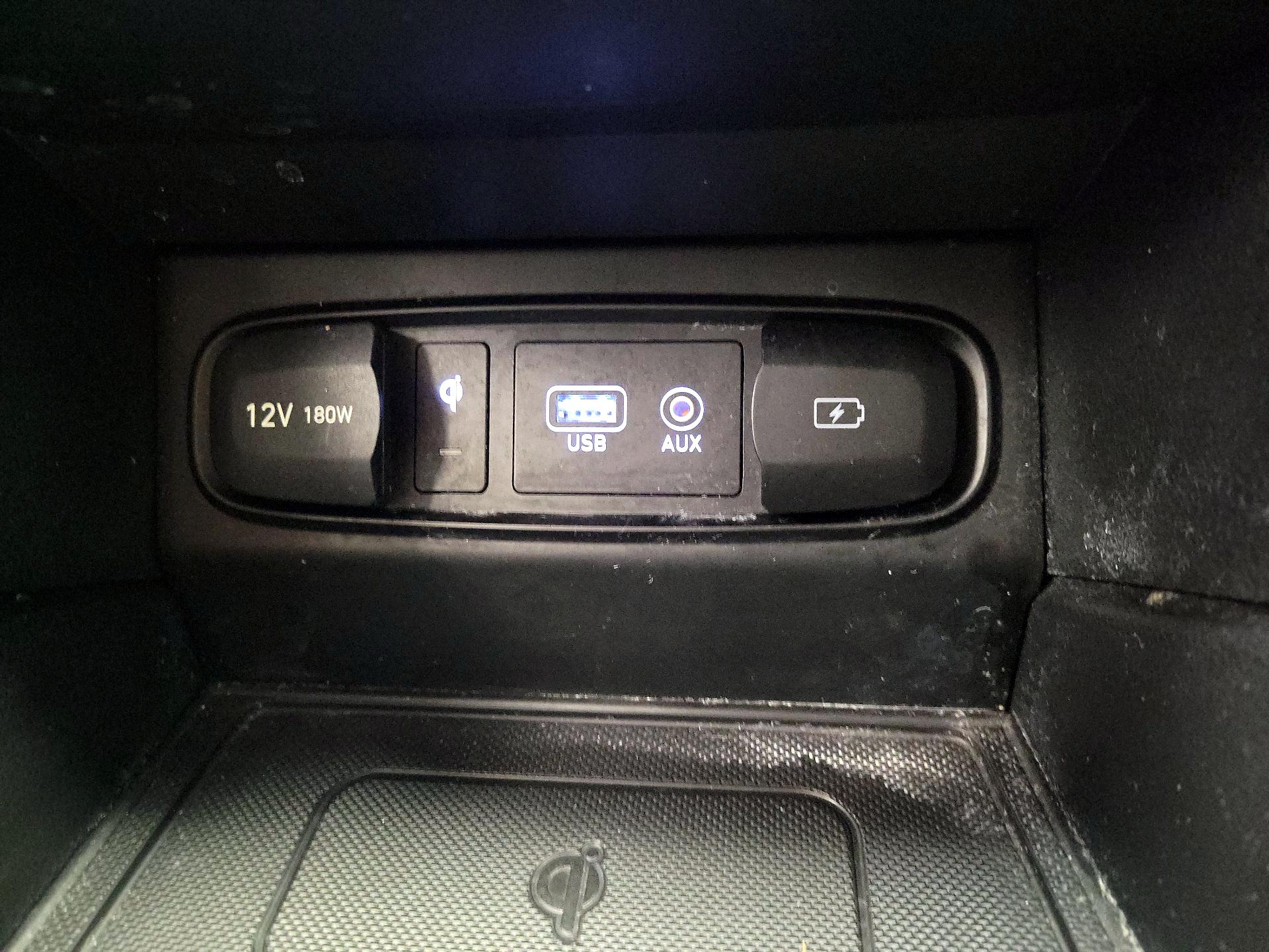 Thumbnail: 2020 Hyundai Santa Fe - 18