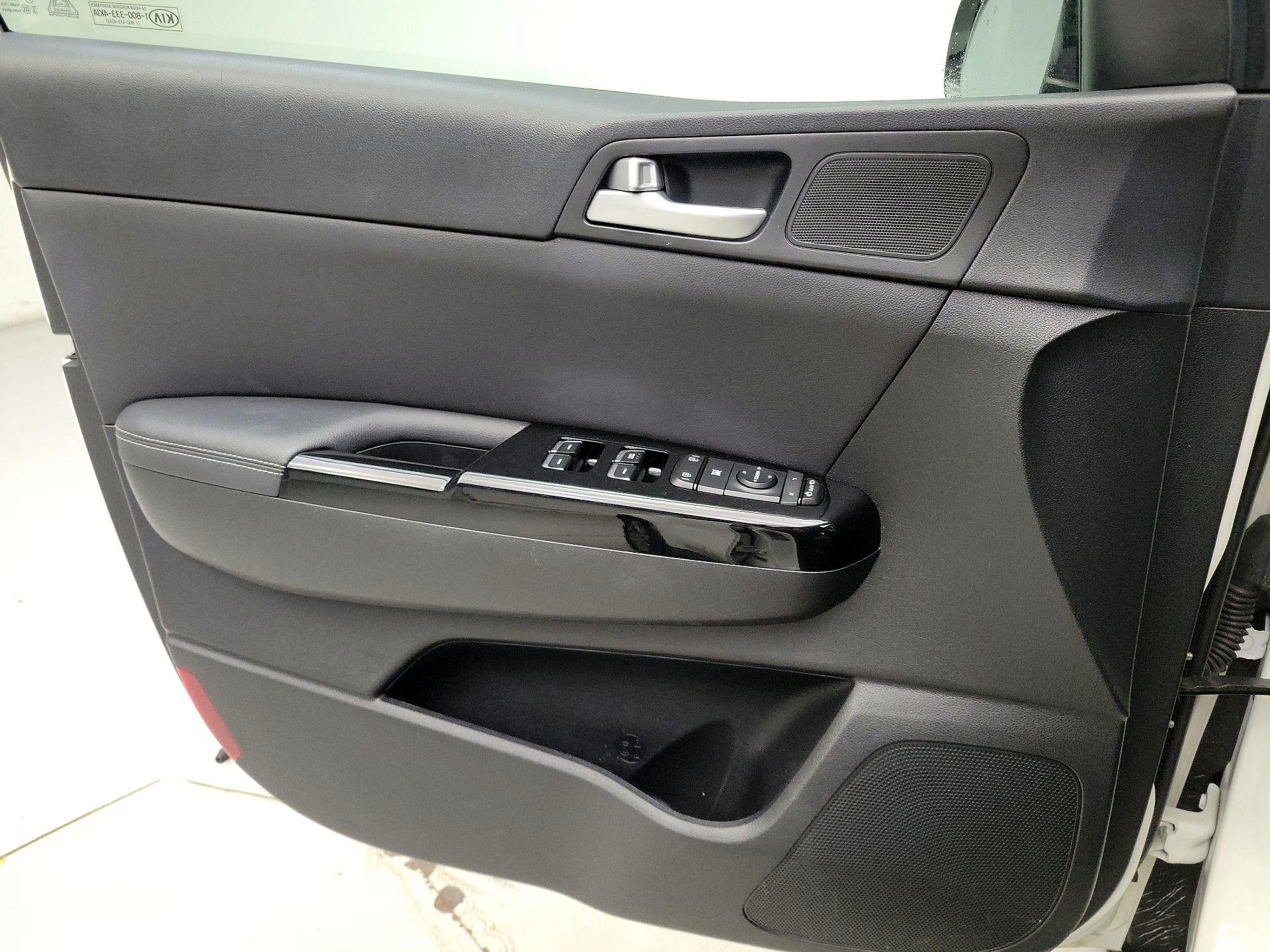 Thumbnail: 2021 Kia Sportage - 12