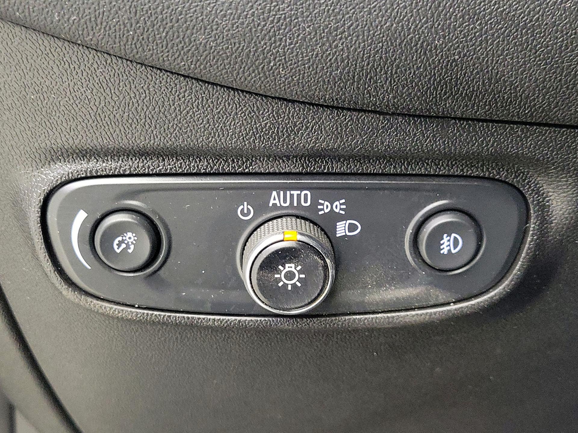 Thumbnail: 2021 Chevrolet Equinox - 13