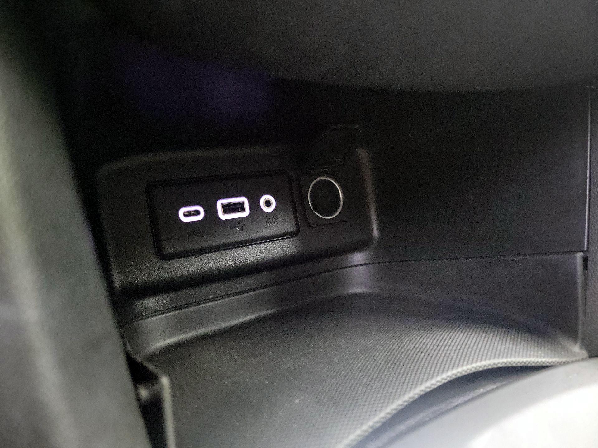 Thumbnail: 2021 Chevrolet Equinox - 18