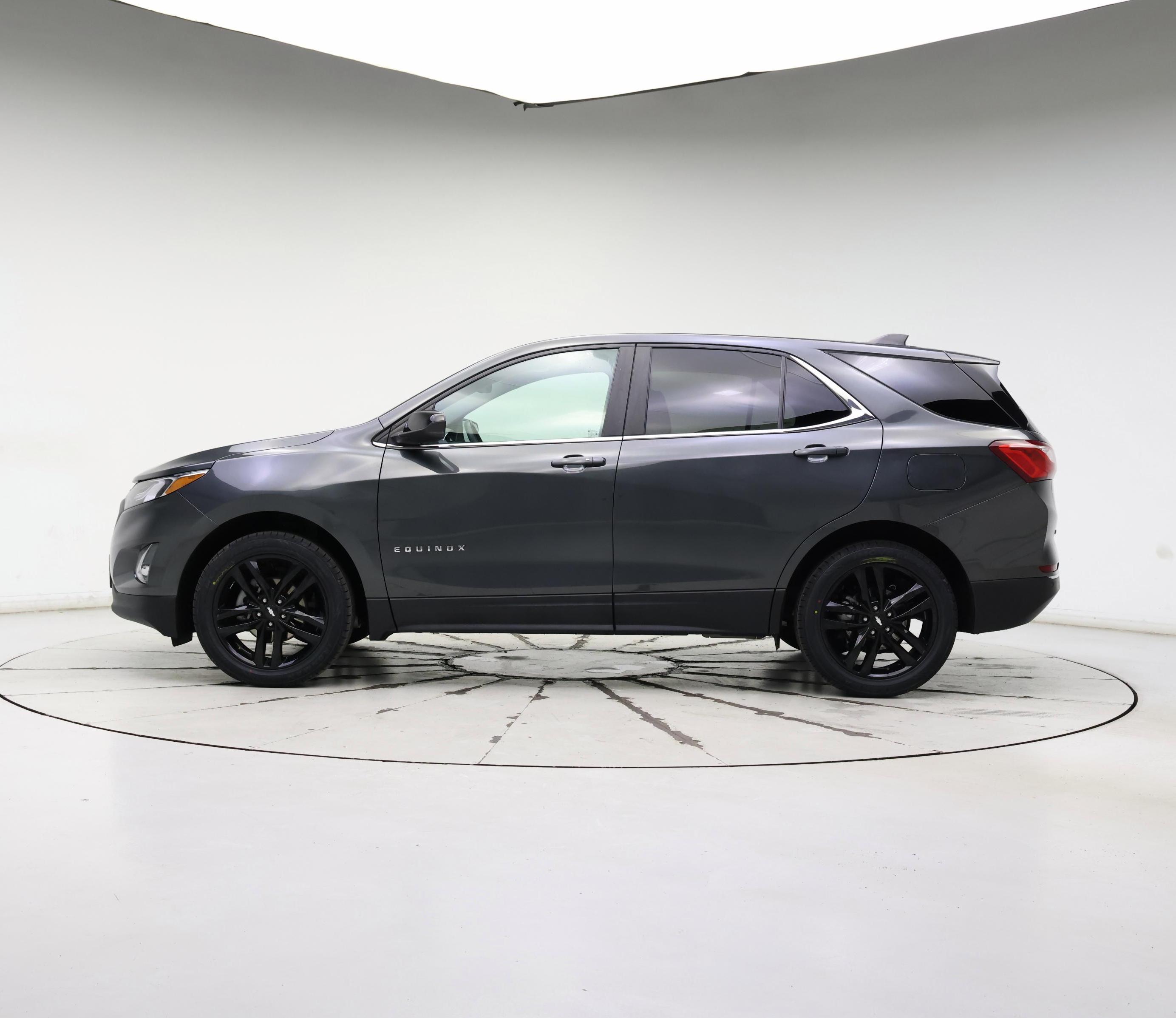 Thumbnail: 2021 Chevrolet Equinox - 3