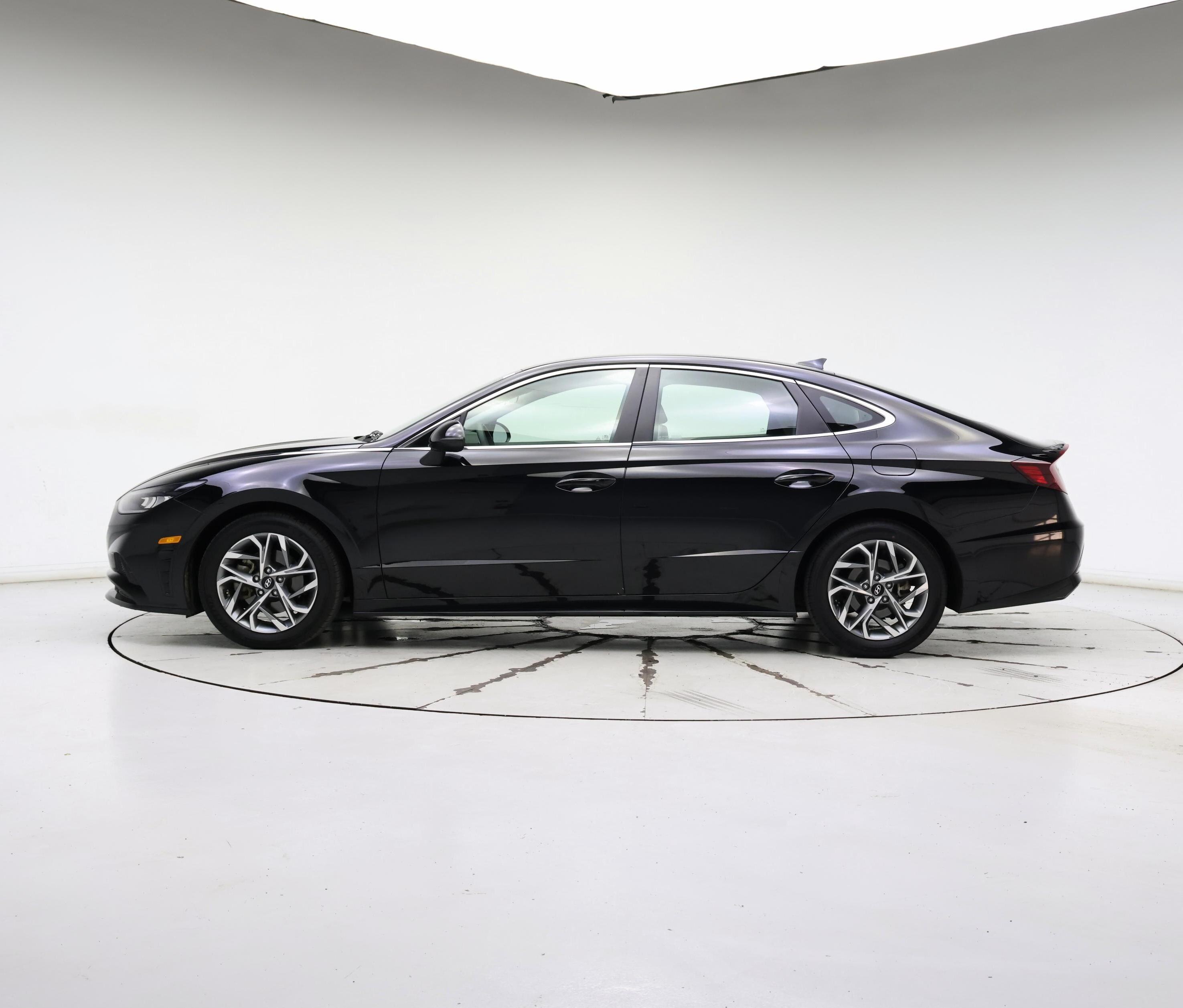 Thumbnail: 2023 Hyundai Sonata - 3