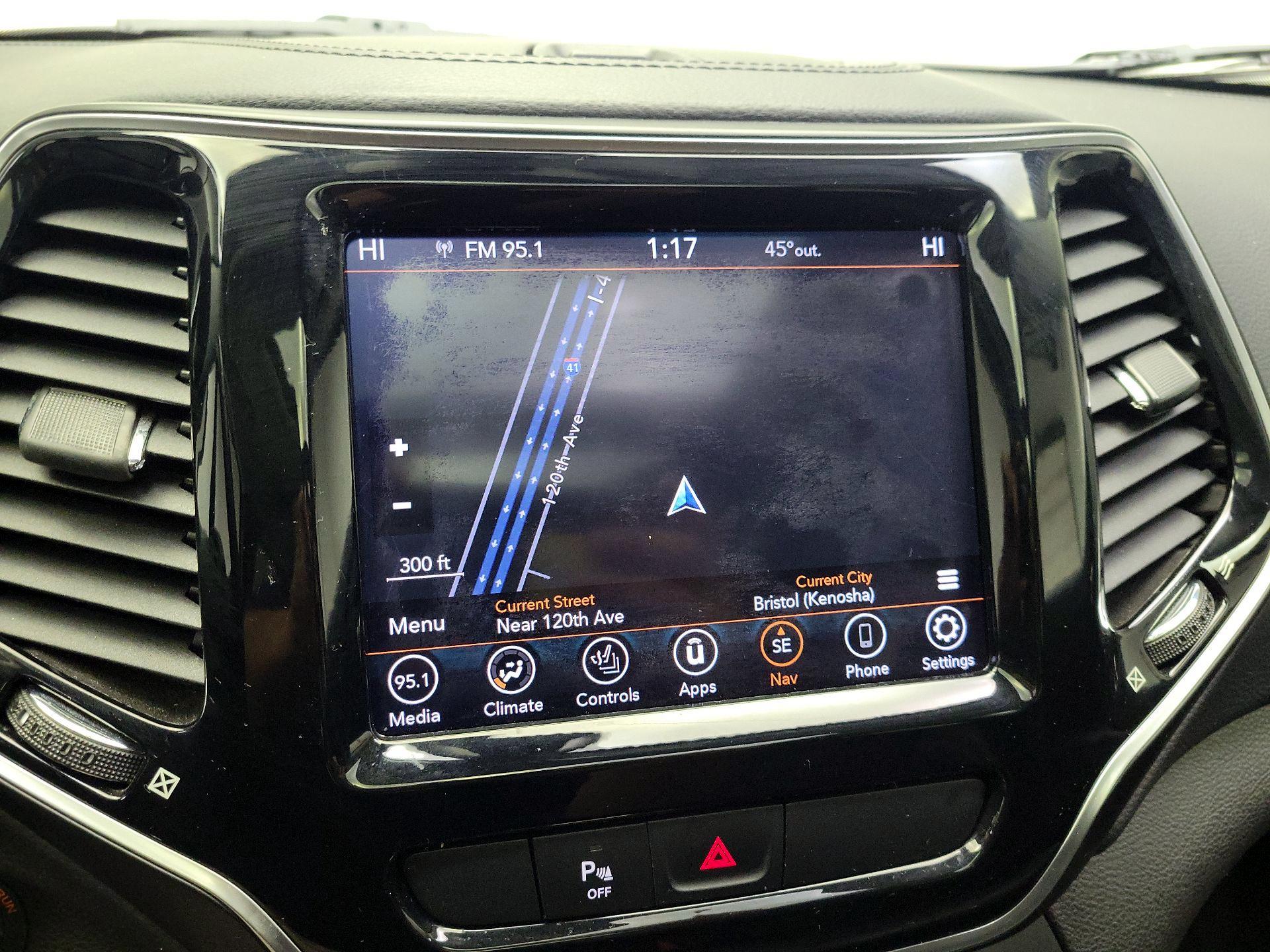 Thumbnail: 2020 Jeep Cherokee - 14