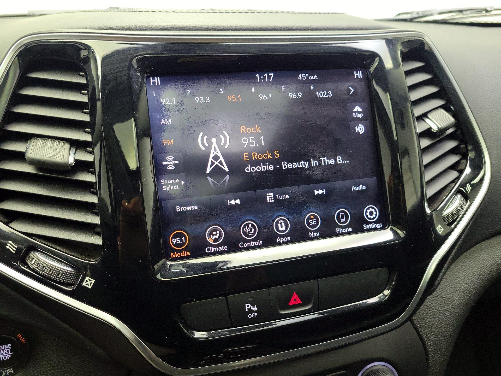 Thumbnail: 2020 Jeep Cherokee - 16