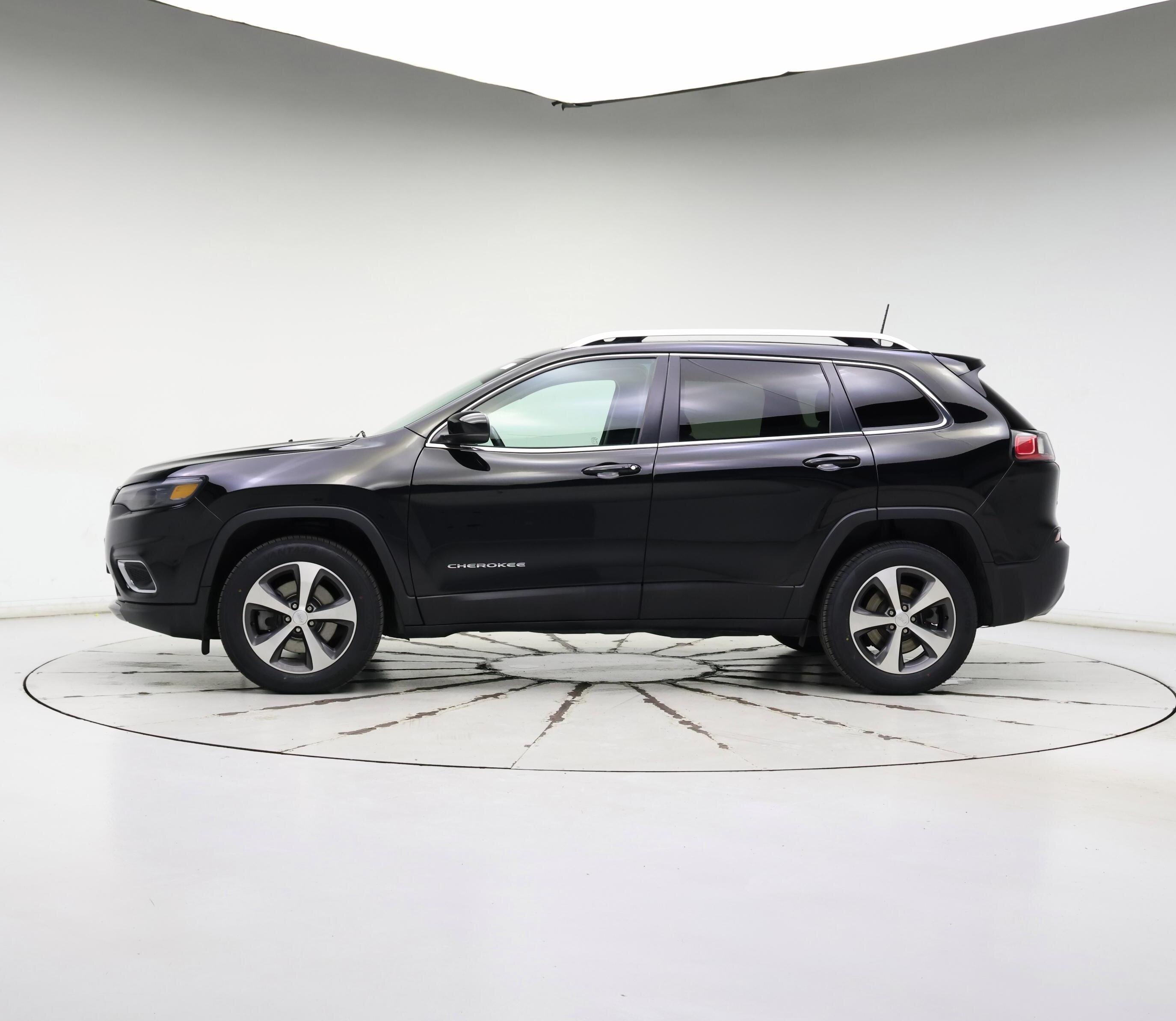 Thumbnail: 2020 Jeep Cherokee - 3
