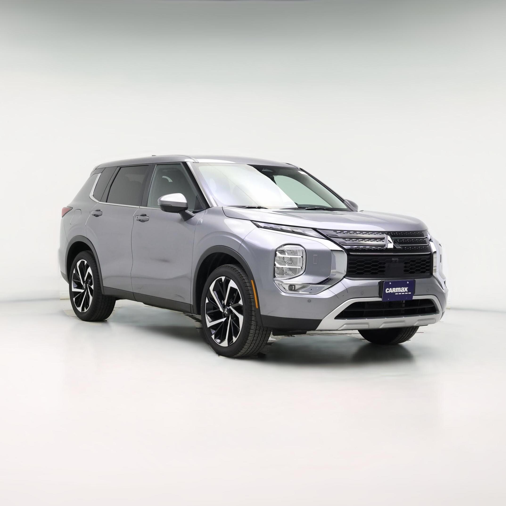 Thumbnail: 2024 Mitsubishi Outlander - 1