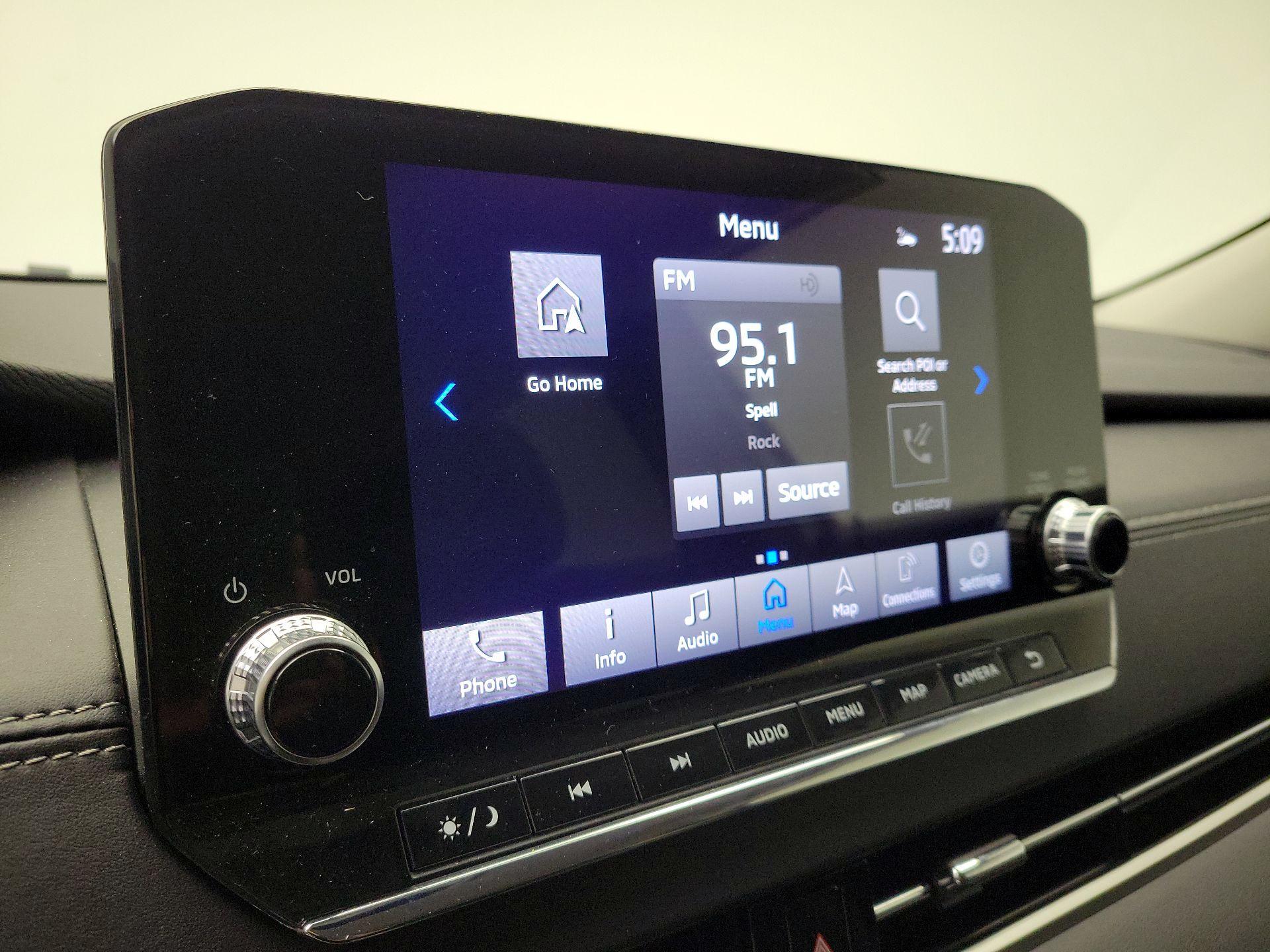 Thumbnail: 2024 Mitsubishi Outlander - 14