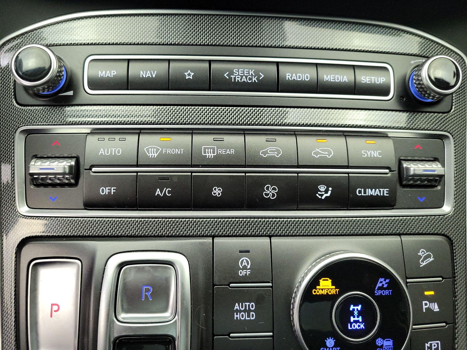 Thumbnail: 2023 Hyundai Santa Fe - 17