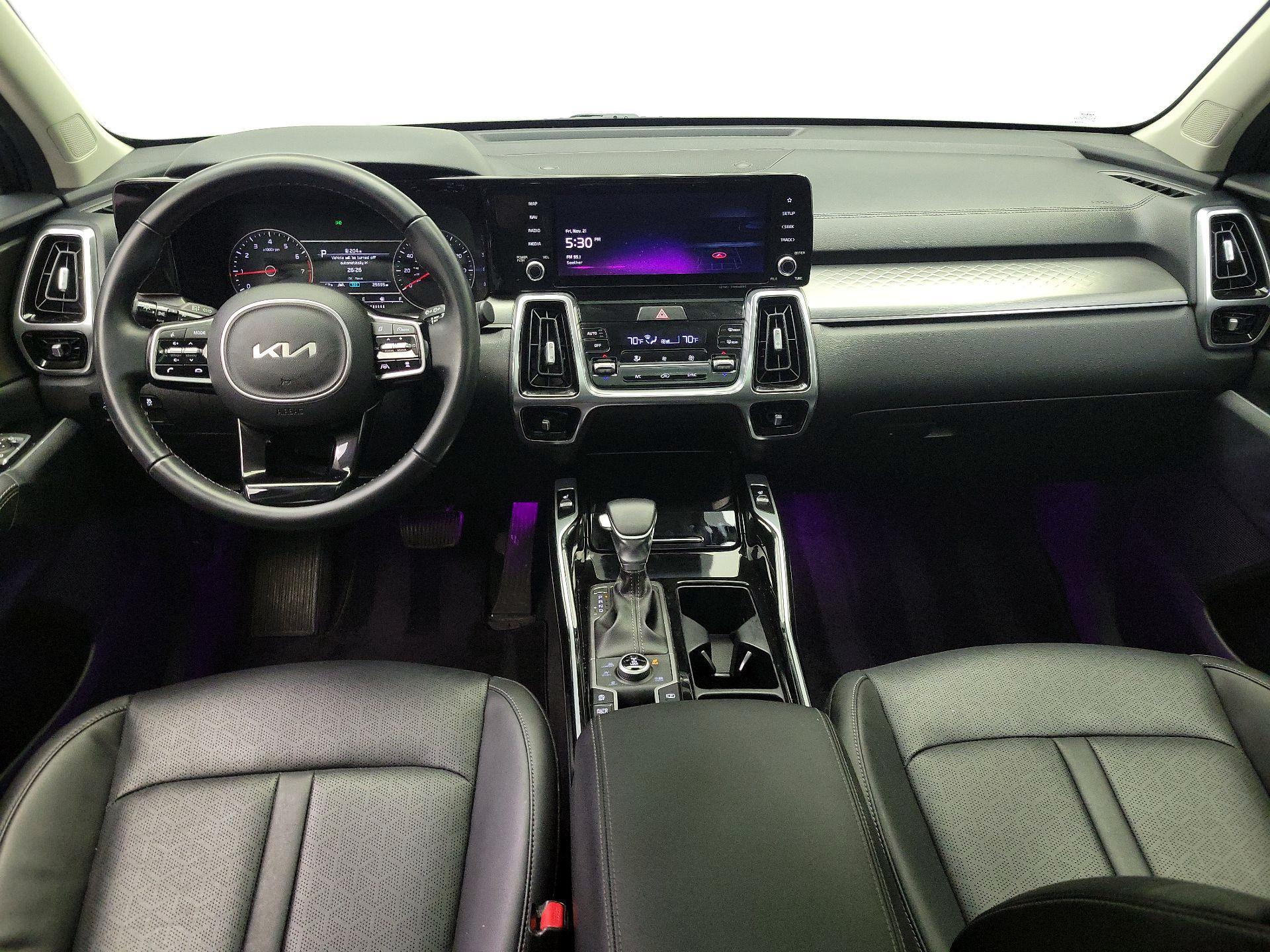 Thumbnail: 2022 Kia Sorento - 9