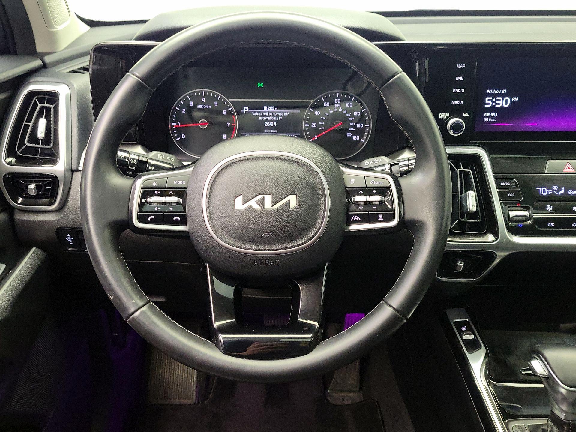 Thumbnail: 2022 Kia Sorento - 10