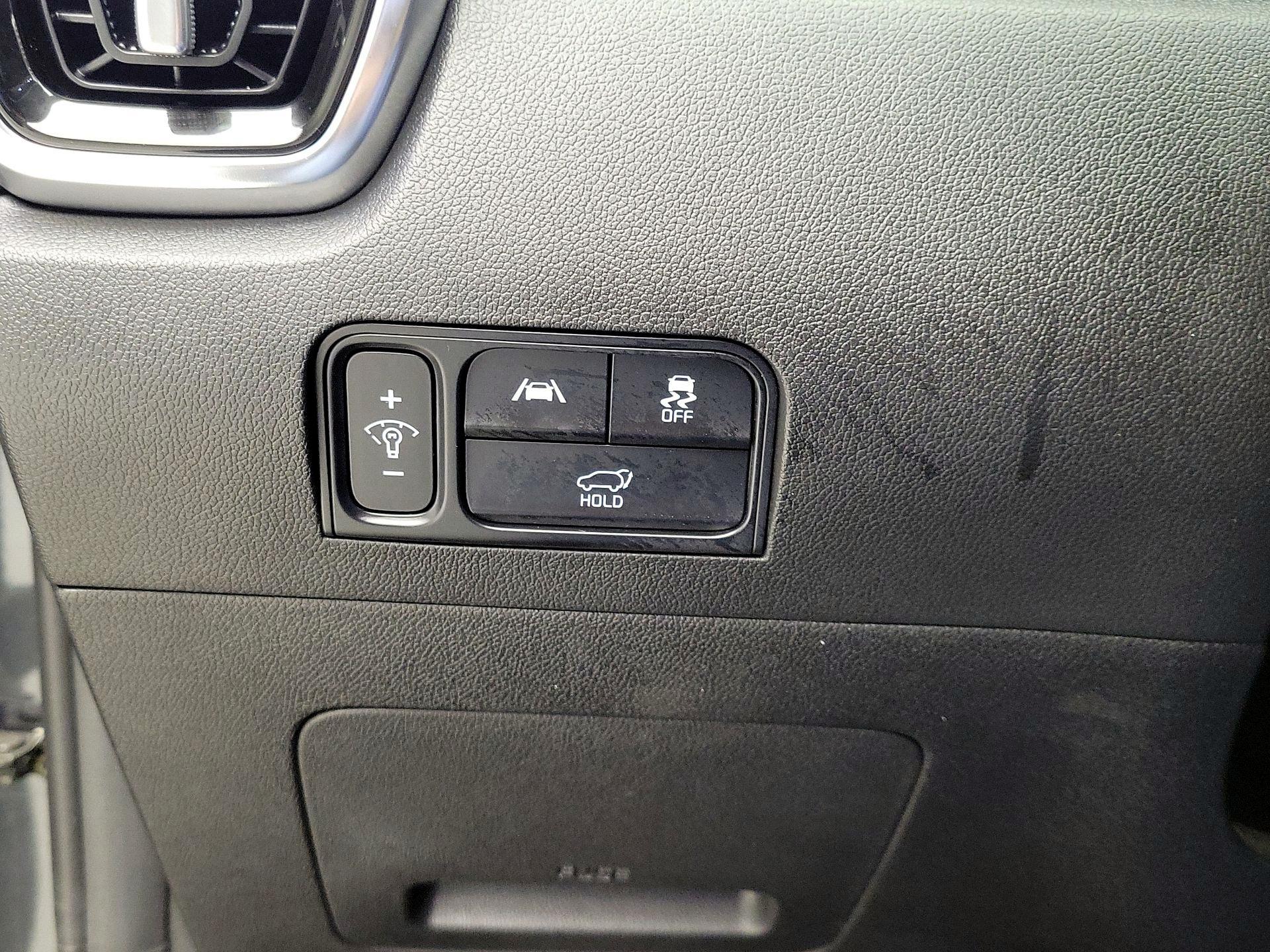 Thumbnail: 2022 Kia Sorento - 13