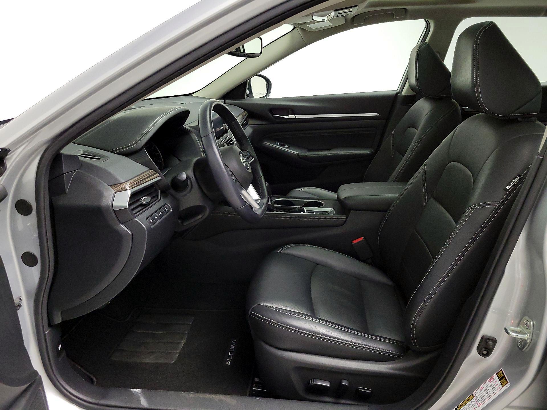Thumbnail: 2019 Nissan Altima - 11