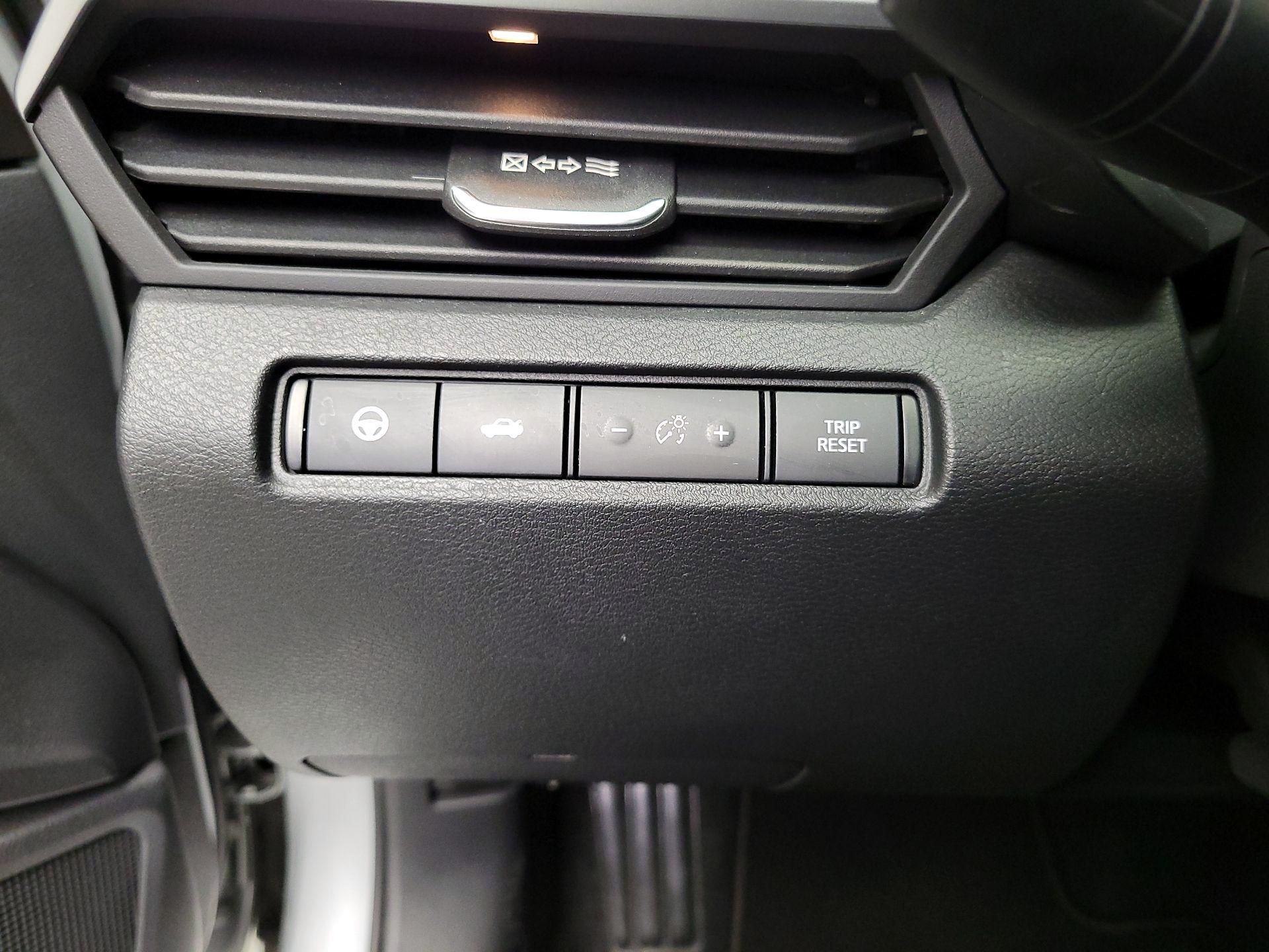 Thumbnail: 2019 Nissan Altima - 13