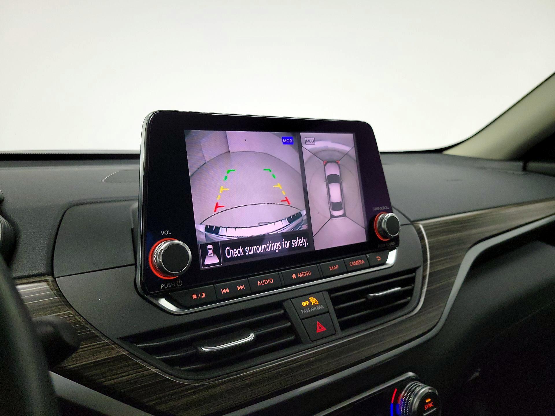 Thumbnail: 2019 Nissan Altima - 15