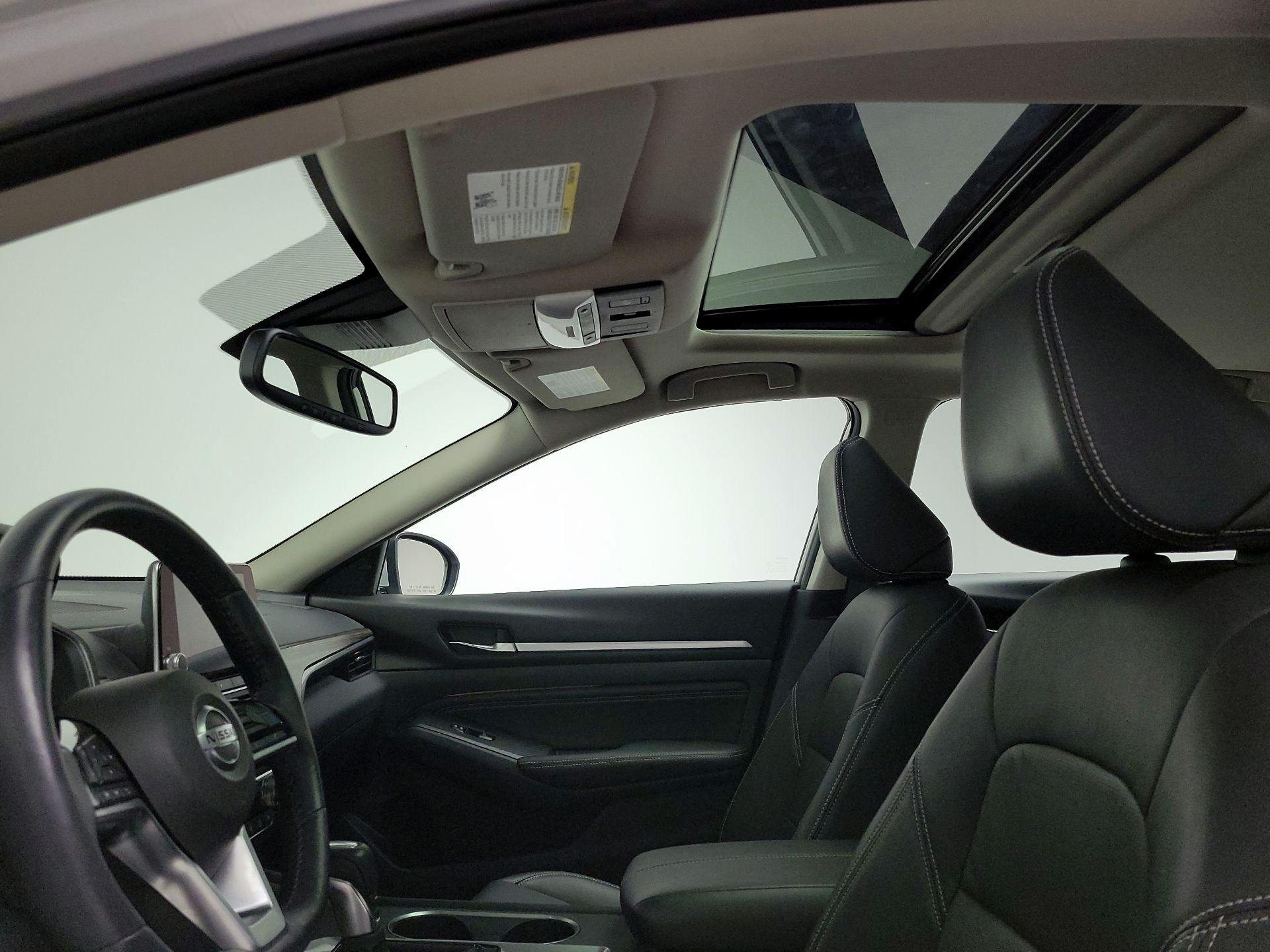 Thumbnail: 2019 Nissan Altima - 20