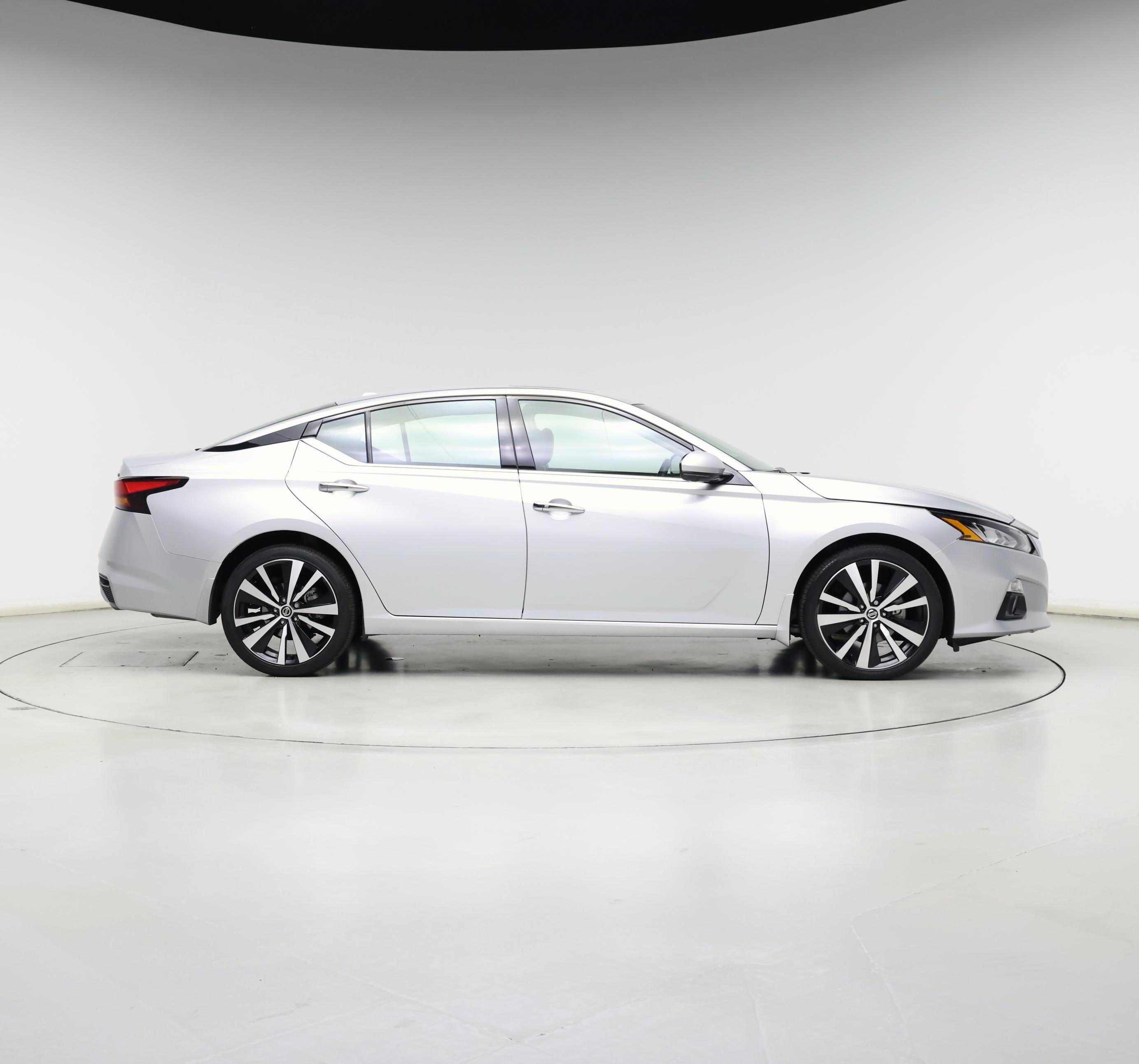 Thumbnail: 2019 Nissan Altima - 7