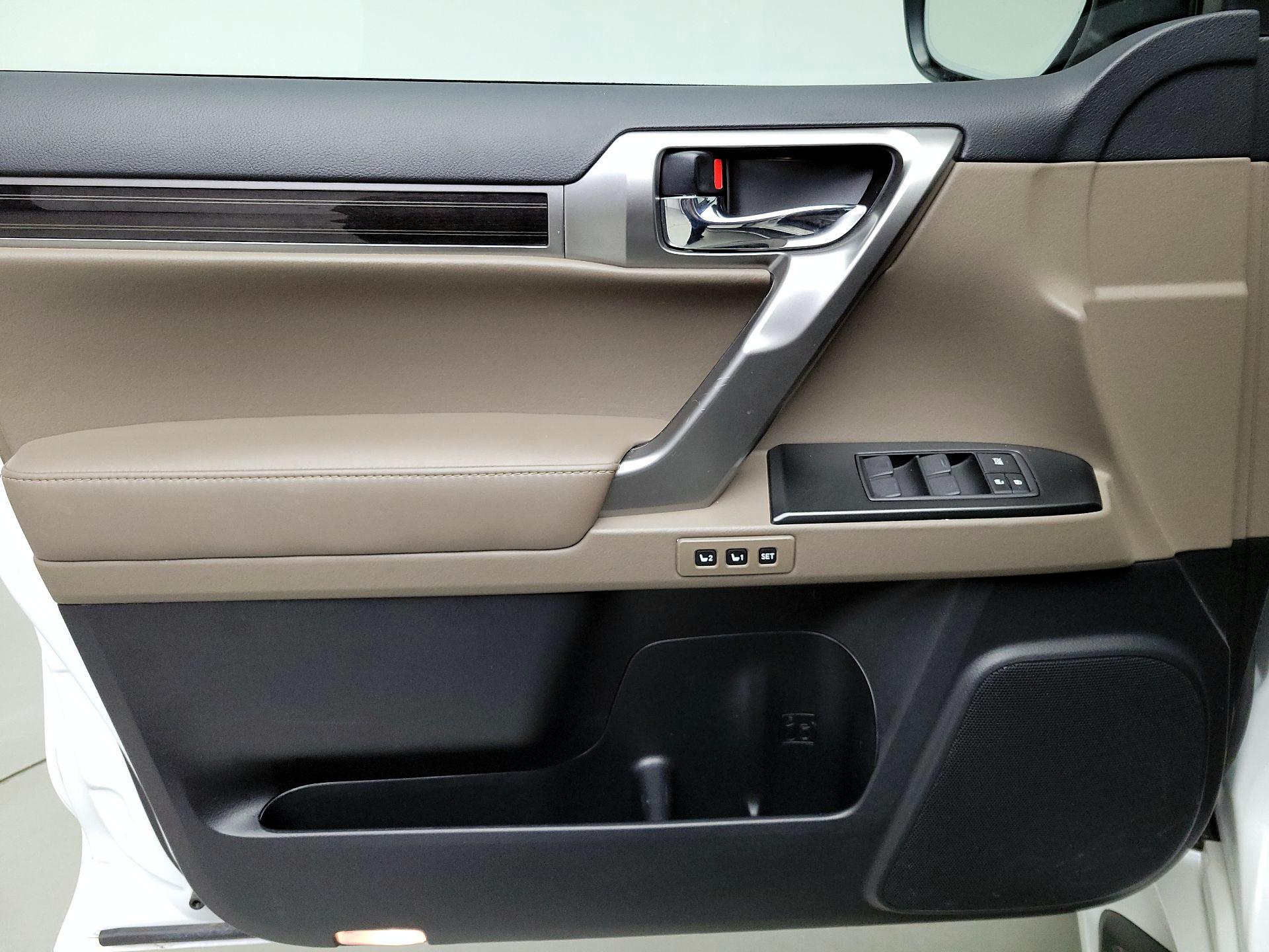 Thumbnail: 2023 Lexus GX - 12