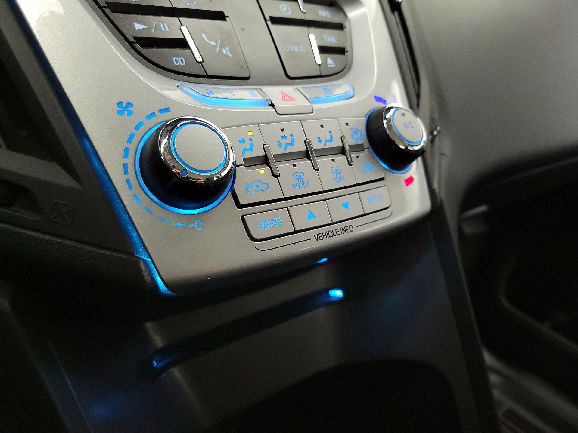 Thumbnail: 2015 Chevrolet Equinox - 14