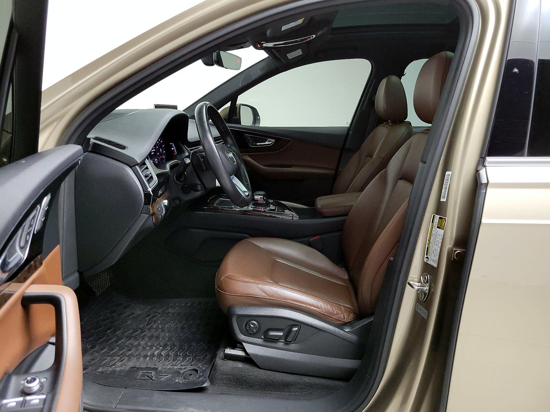 Thumbnail: 2019 Audi Q7 - 11