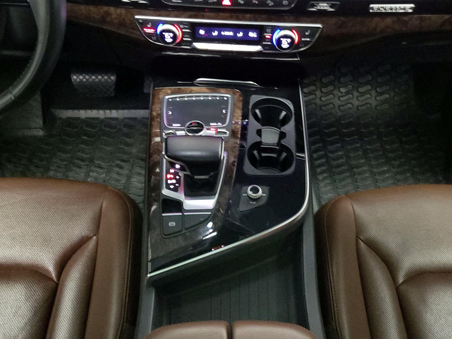 Thumbnail: 2019 Audi Q7 - 18