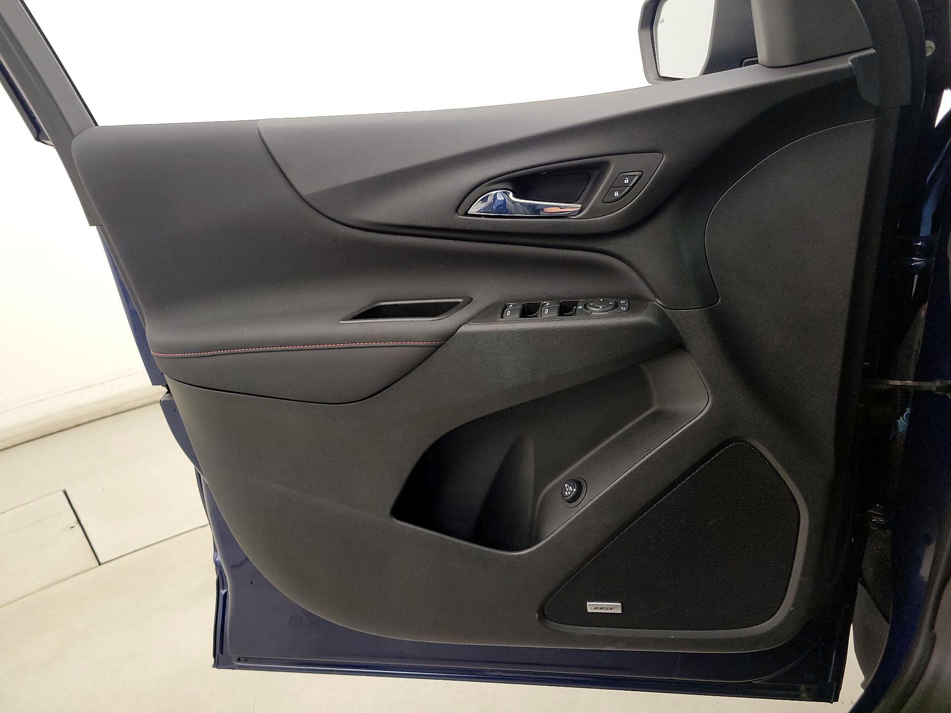 Thumbnail: 2022 Chevrolet Equinox - 12