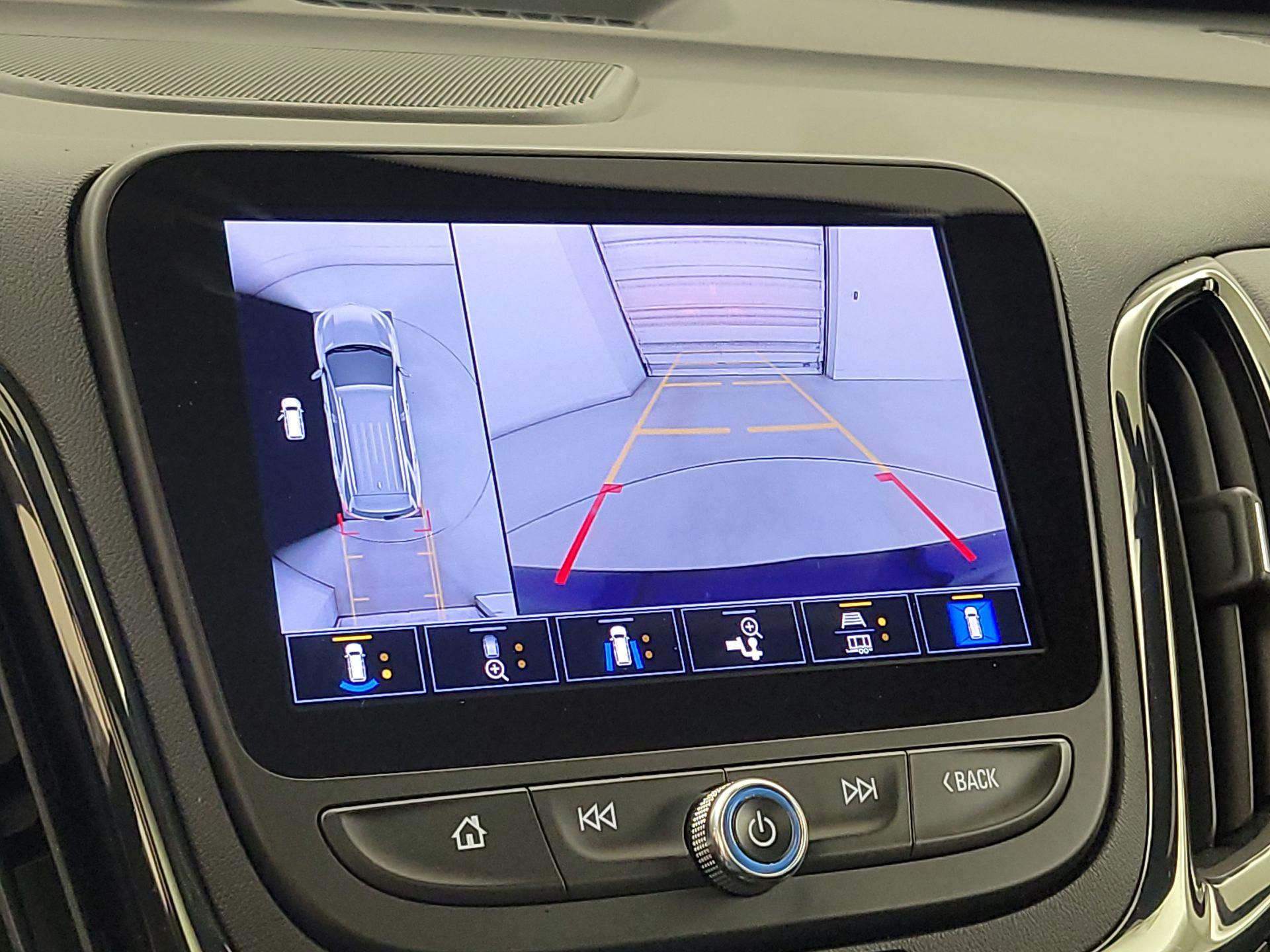 Thumbnail: 2022 Chevrolet Equinox - 14